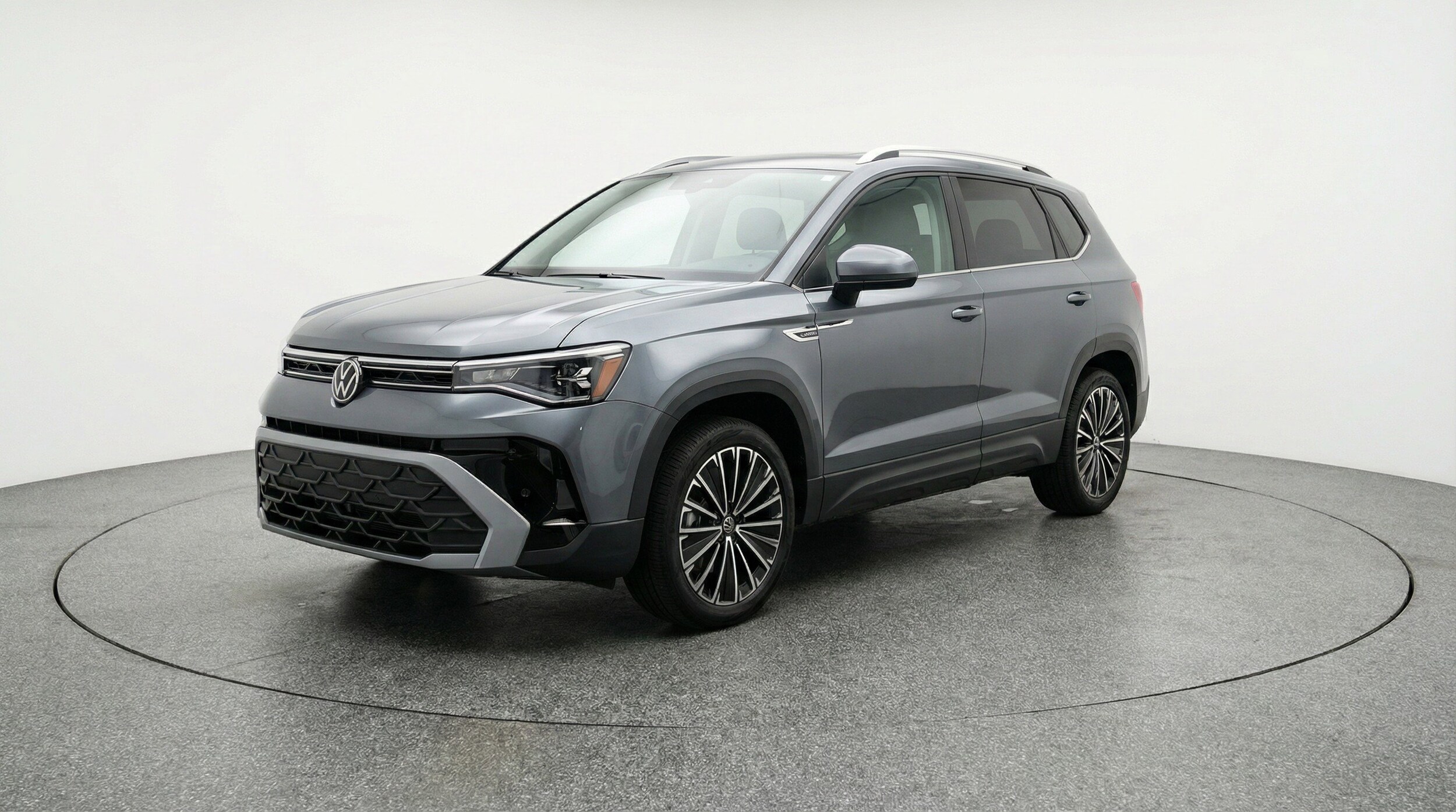 Thumbnail: 2025 Volkswagen Taos - 3