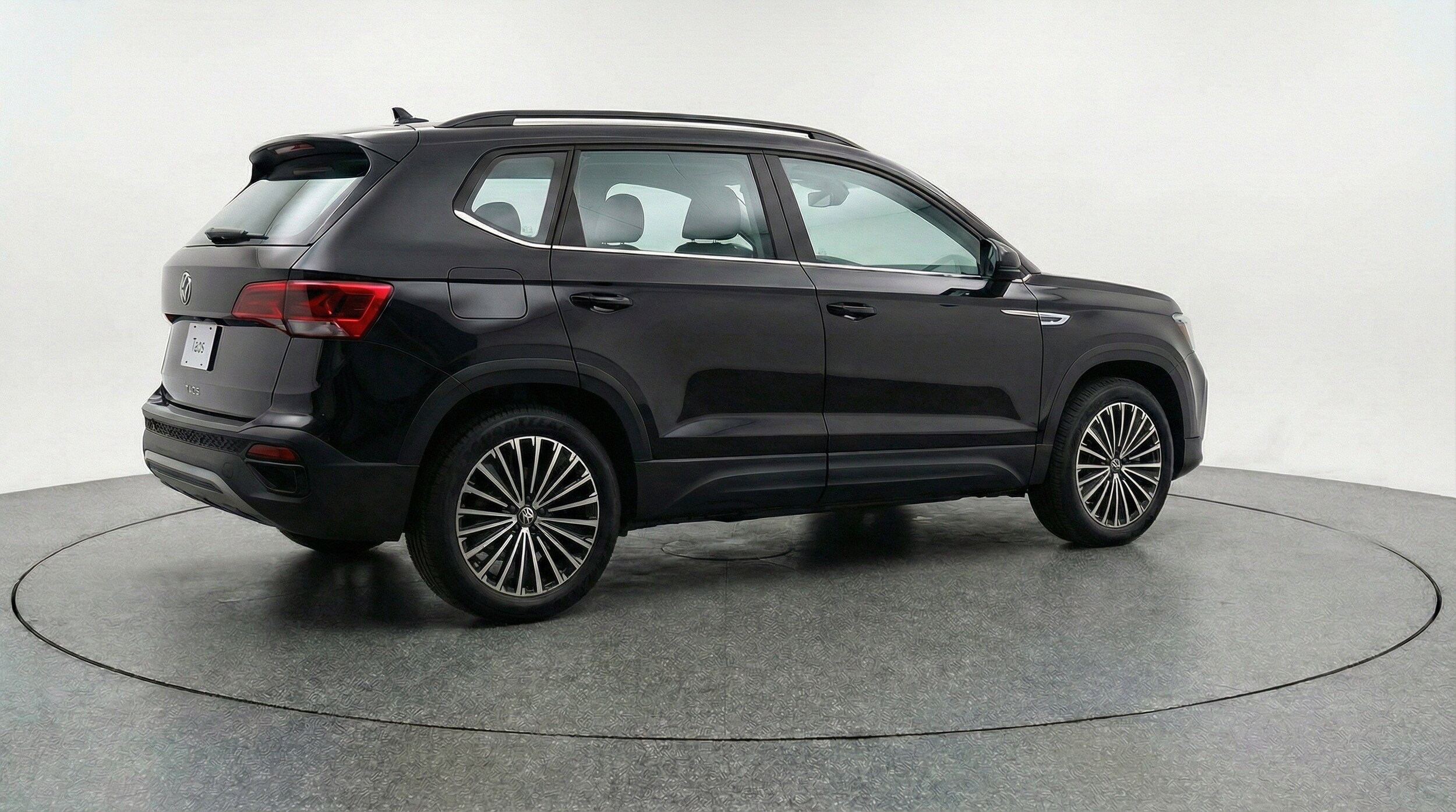Thumbnail: 2025 Volkswagen Taos - 9
