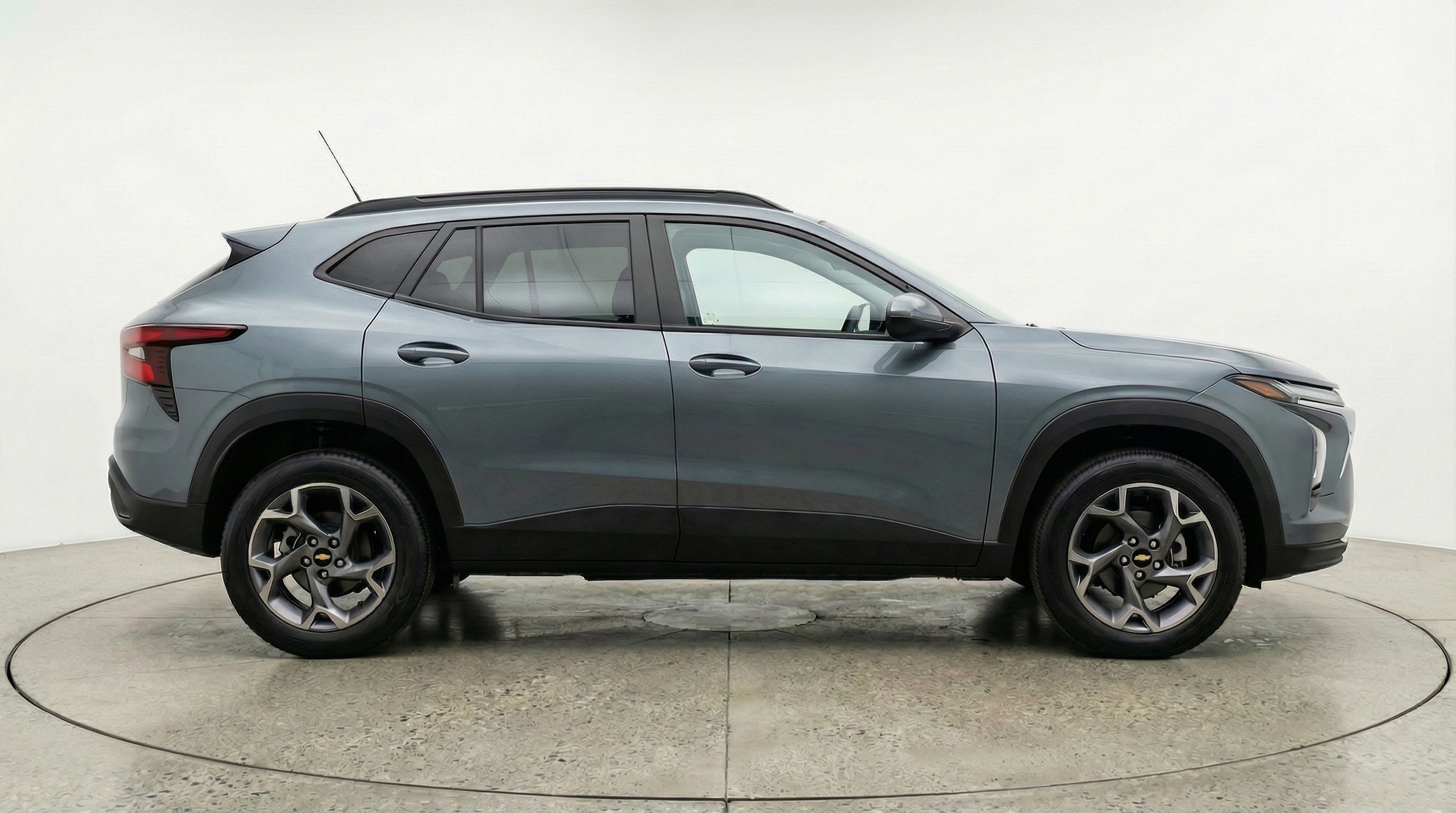 Thumbnail: 2025 Chevrolet Trax - 11