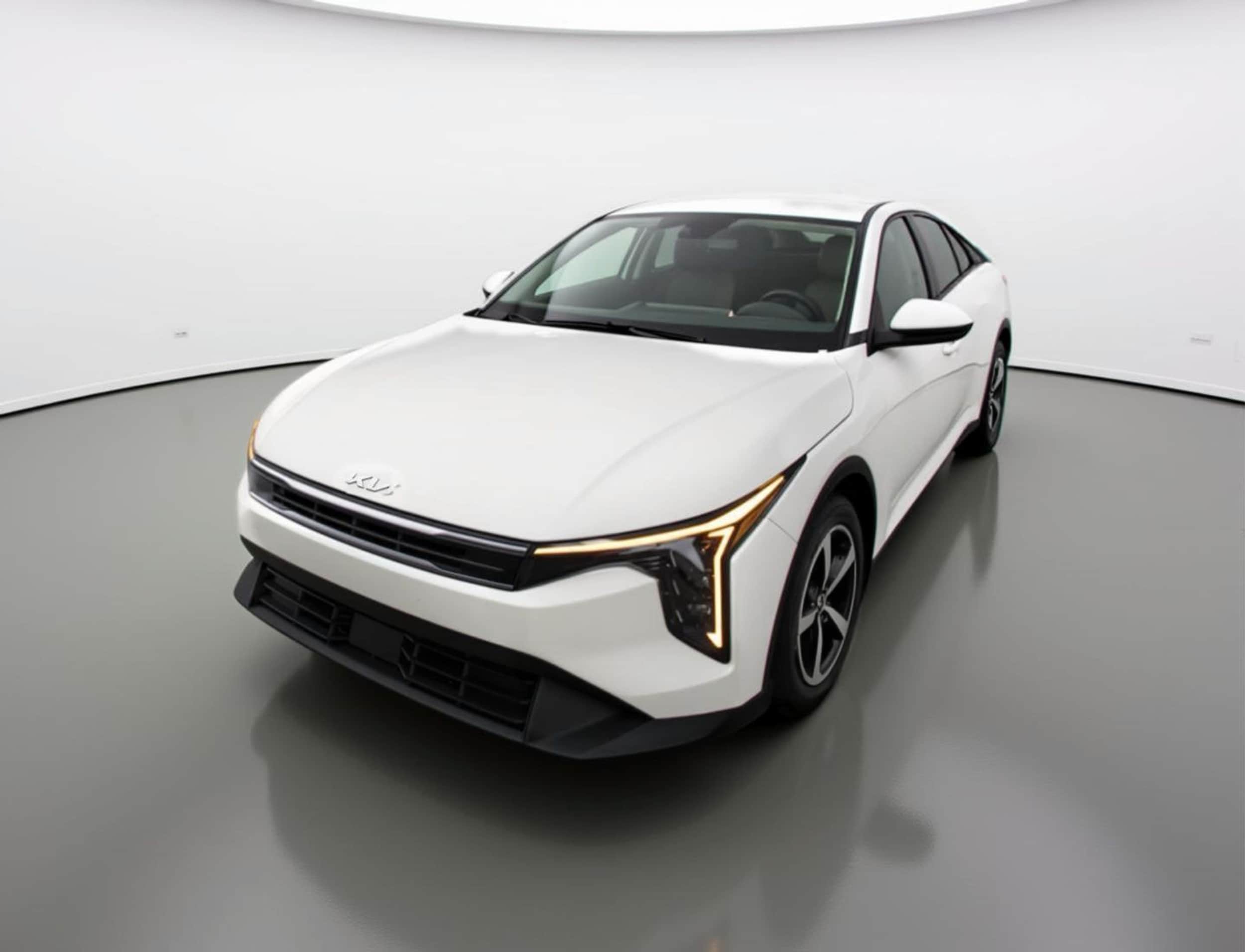 Thumbnail: 2025 Kia K4 - 3