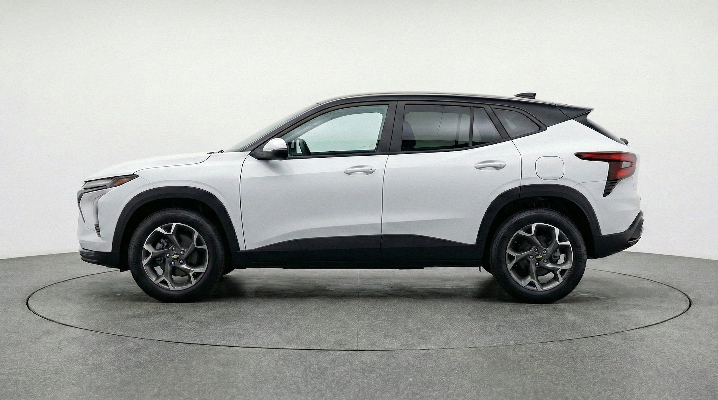 Thumbnail: 2025 Chevrolet Trax - 5