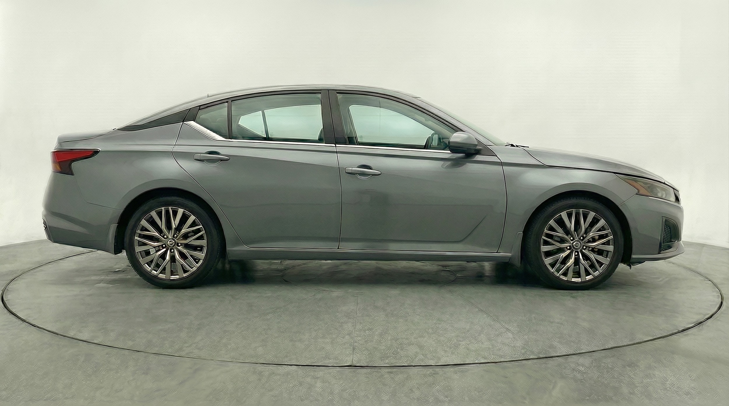 Thumbnail: 2025 Nissan Altima - 8