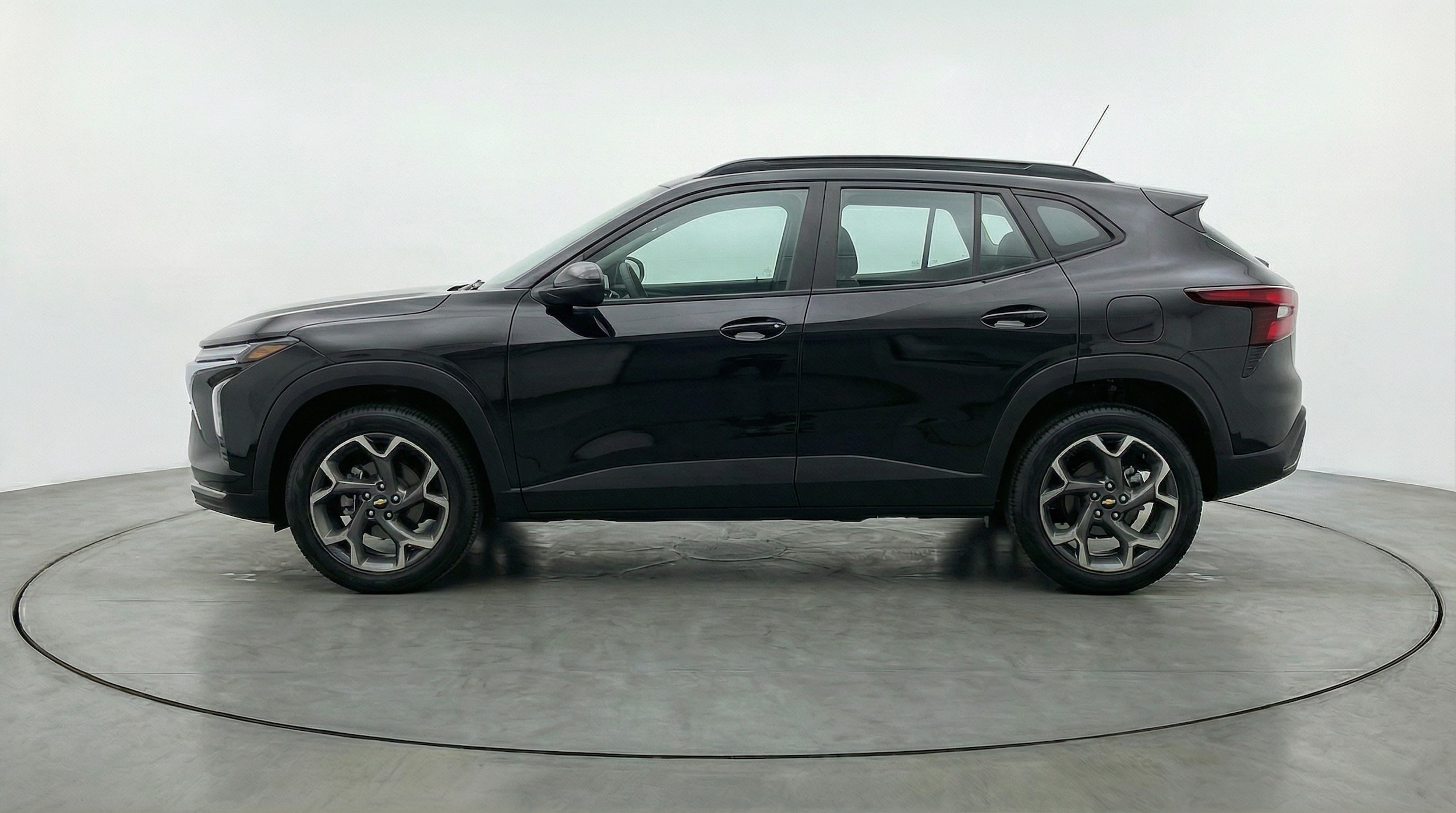 Thumbnail: 2025 Chevrolet Trax - 4