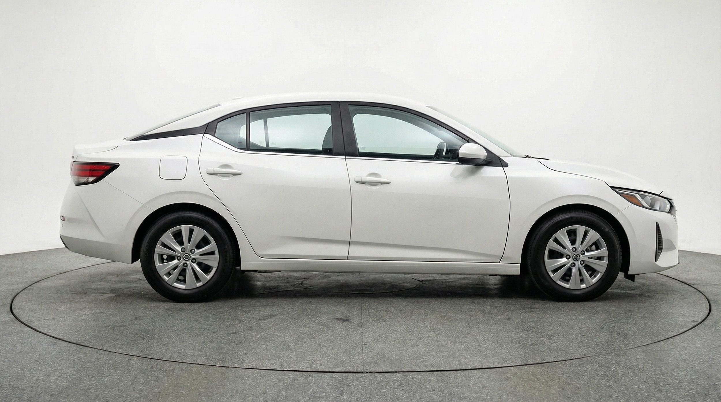 Thumbnail: 2025 Nissan Sentra - 8