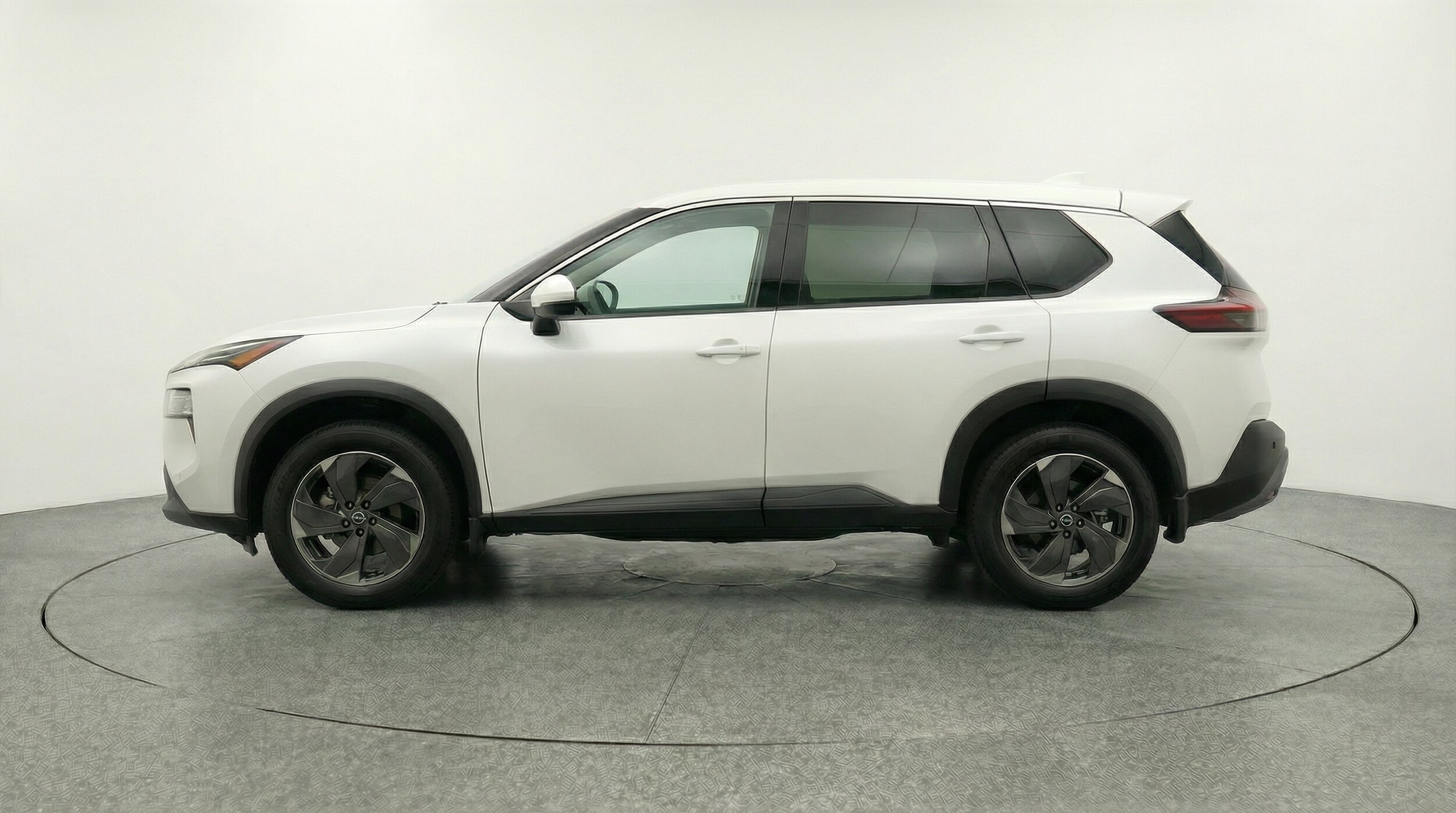 Thumbnail: 2025 Nissan Rogue - 4