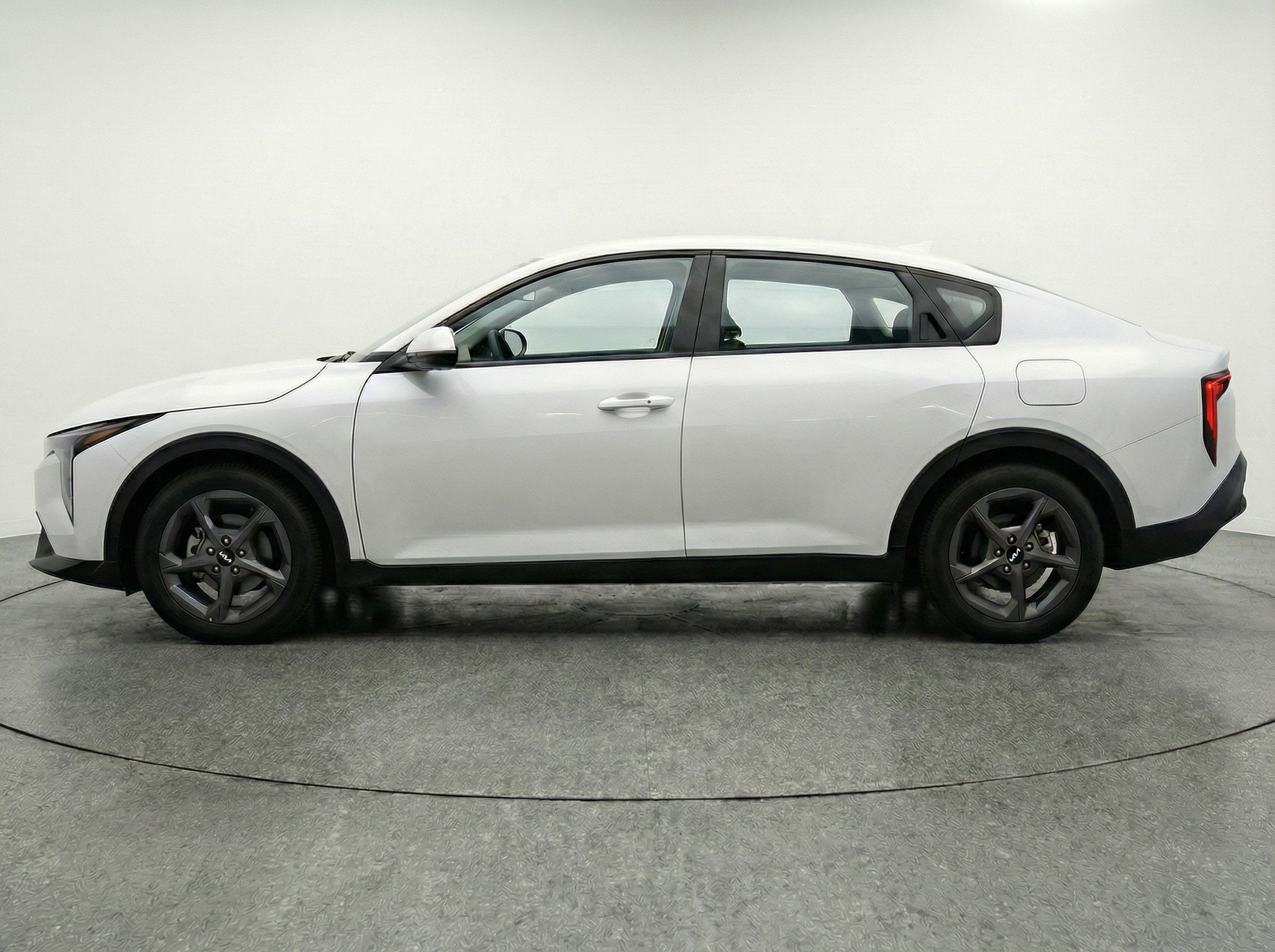 Thumbnail: 2025 Kia K4 - 5