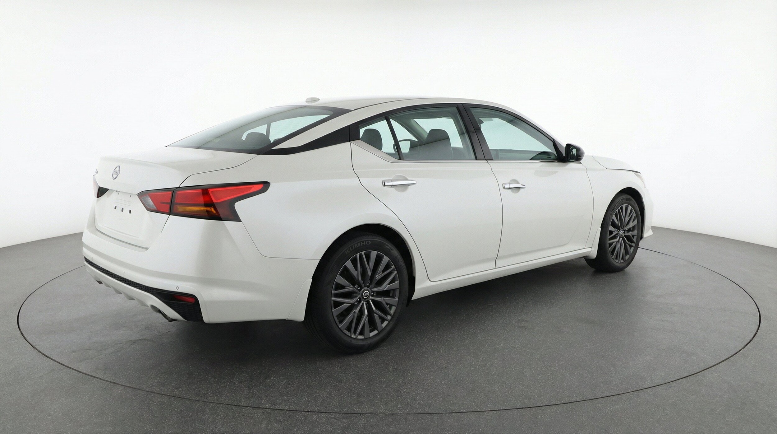 Thumbnail: 2025 Nissan Altima - 9