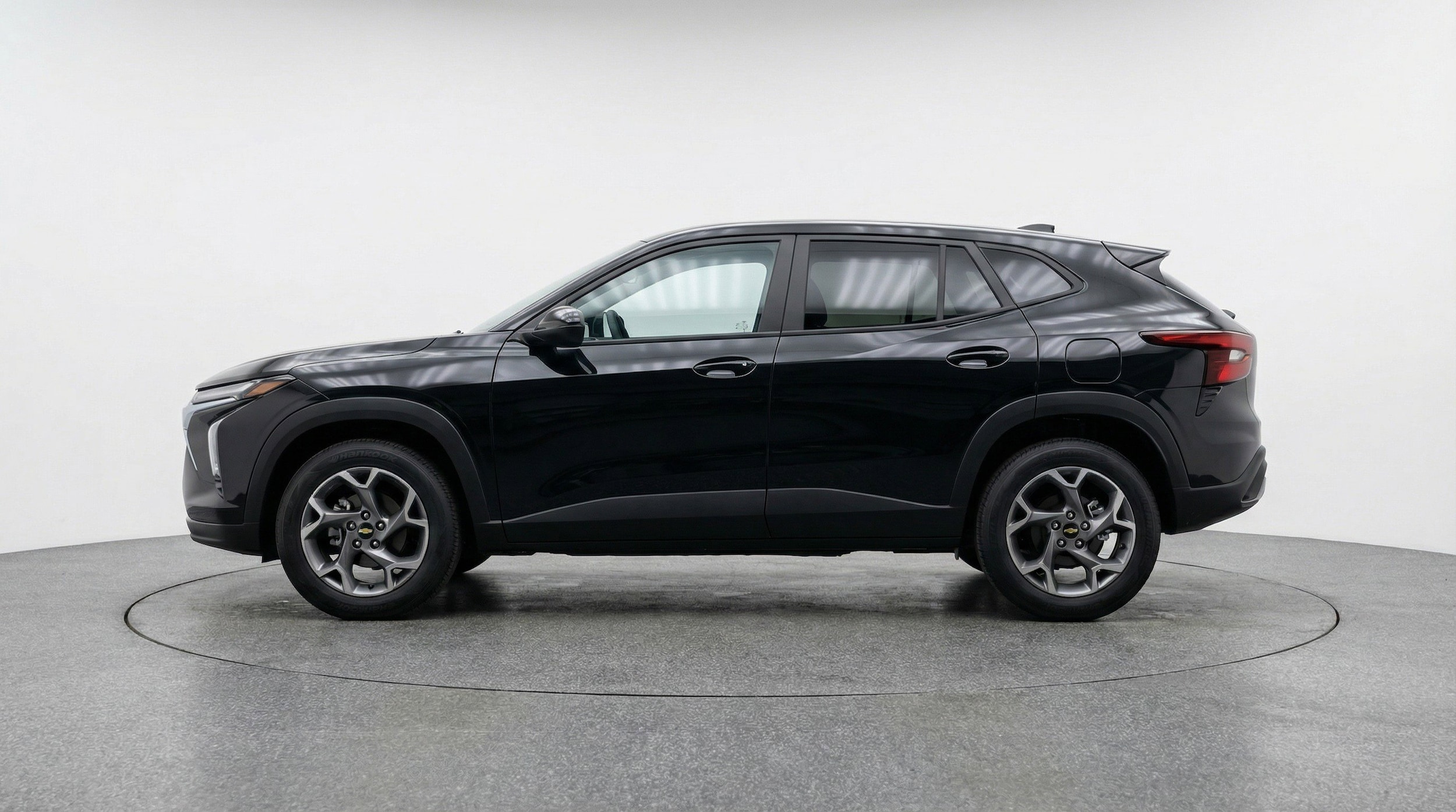 Thumbnail: 2025 Chevrolet Trax - 5