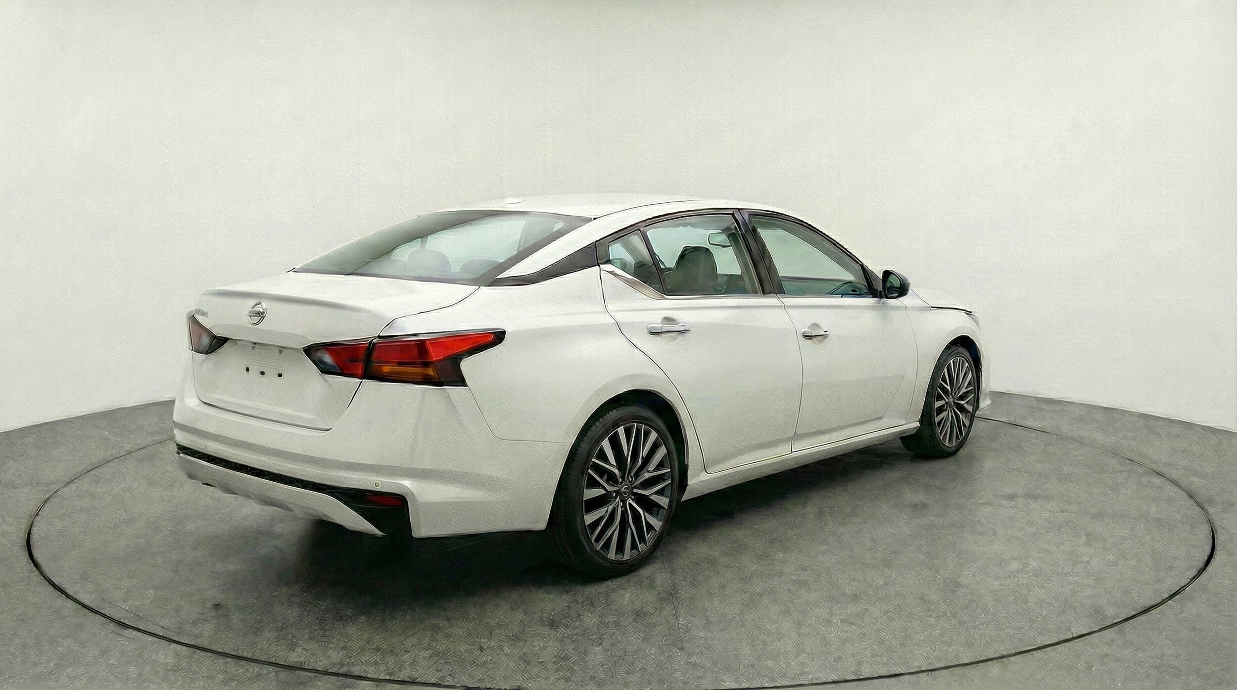 Thumbnail: 2025 Nissan Altima - 9