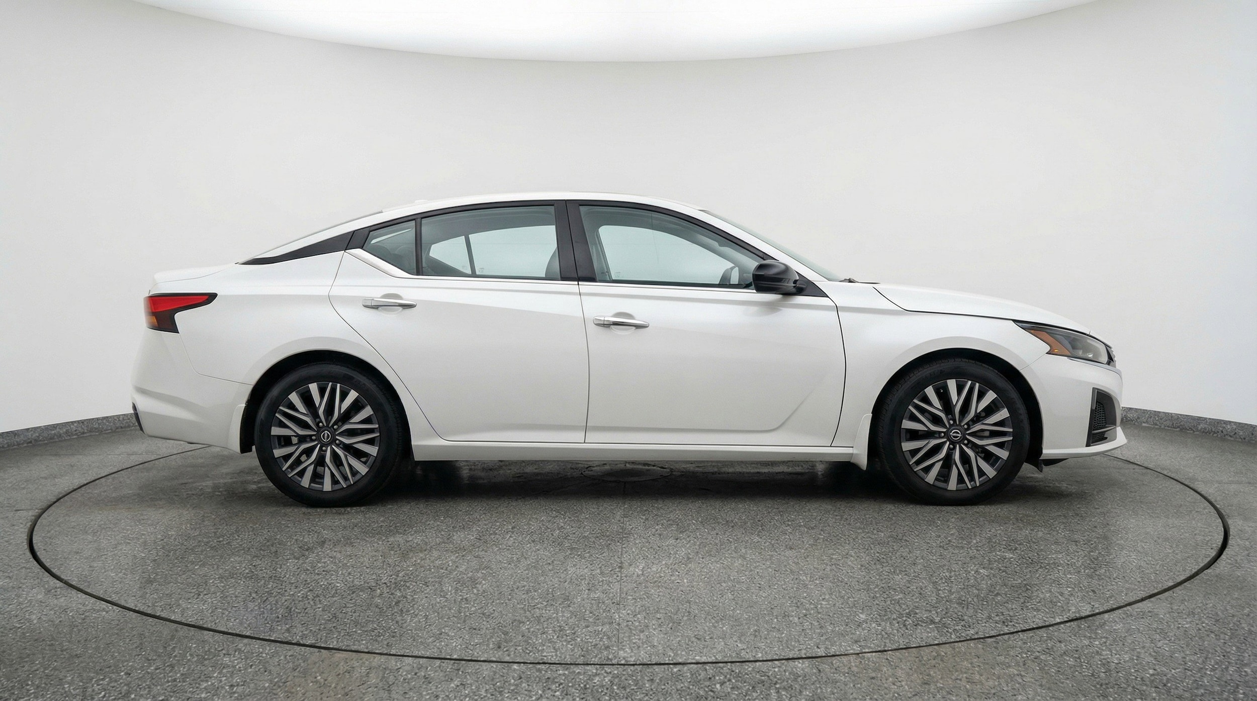 Thumbnail: 2025 Nissan Altima - 11