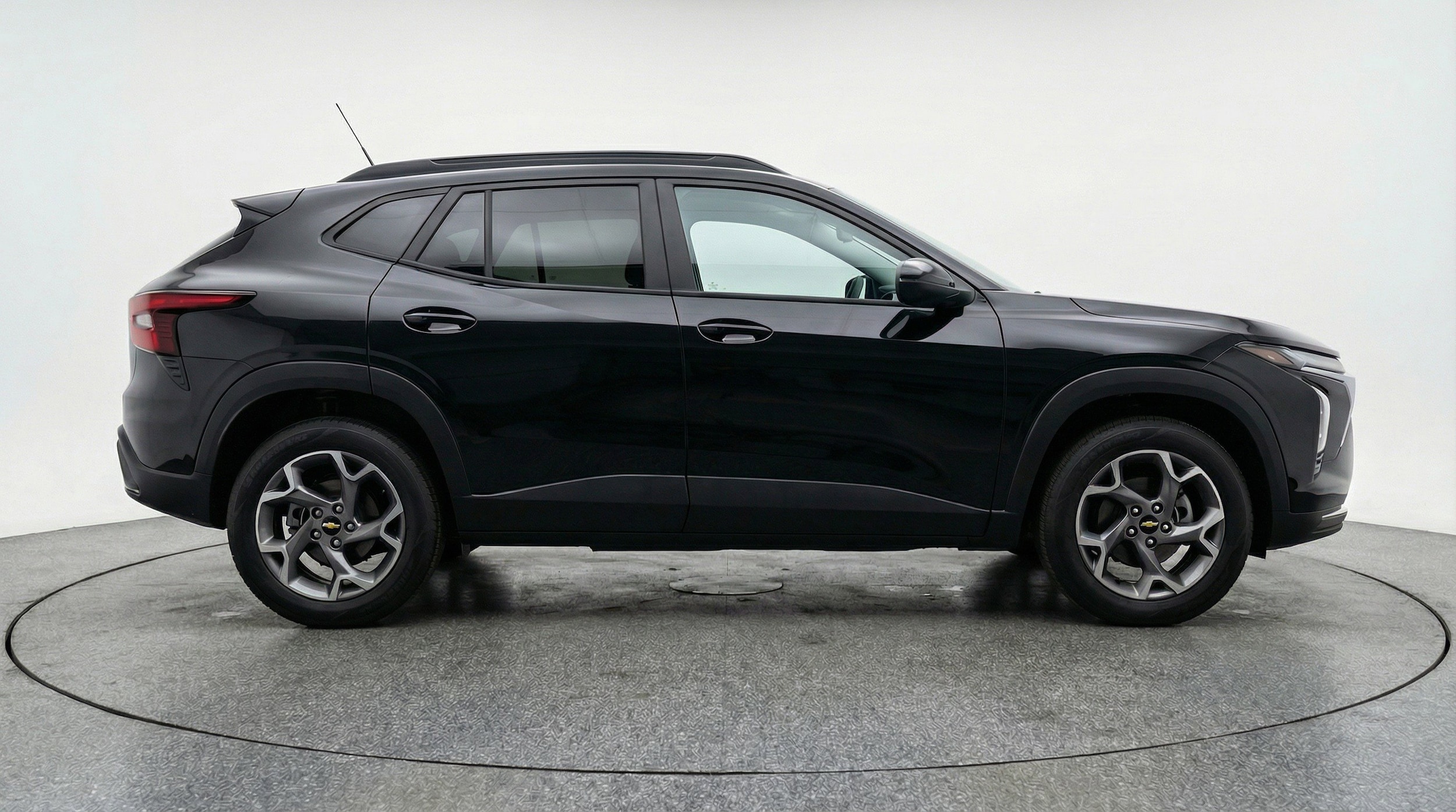 Thumbnail: 2025 Chevrolet Trax - 11