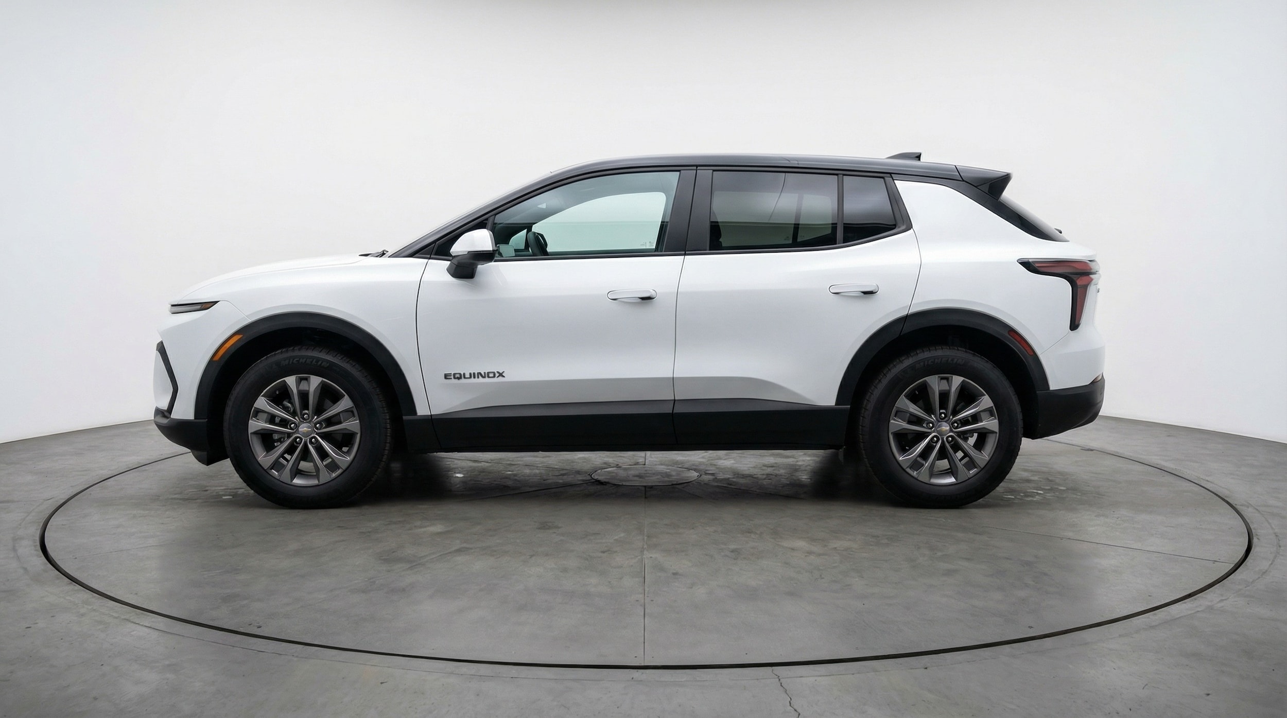 Thumbnail: 2025 Chevrolet Equinox - 4