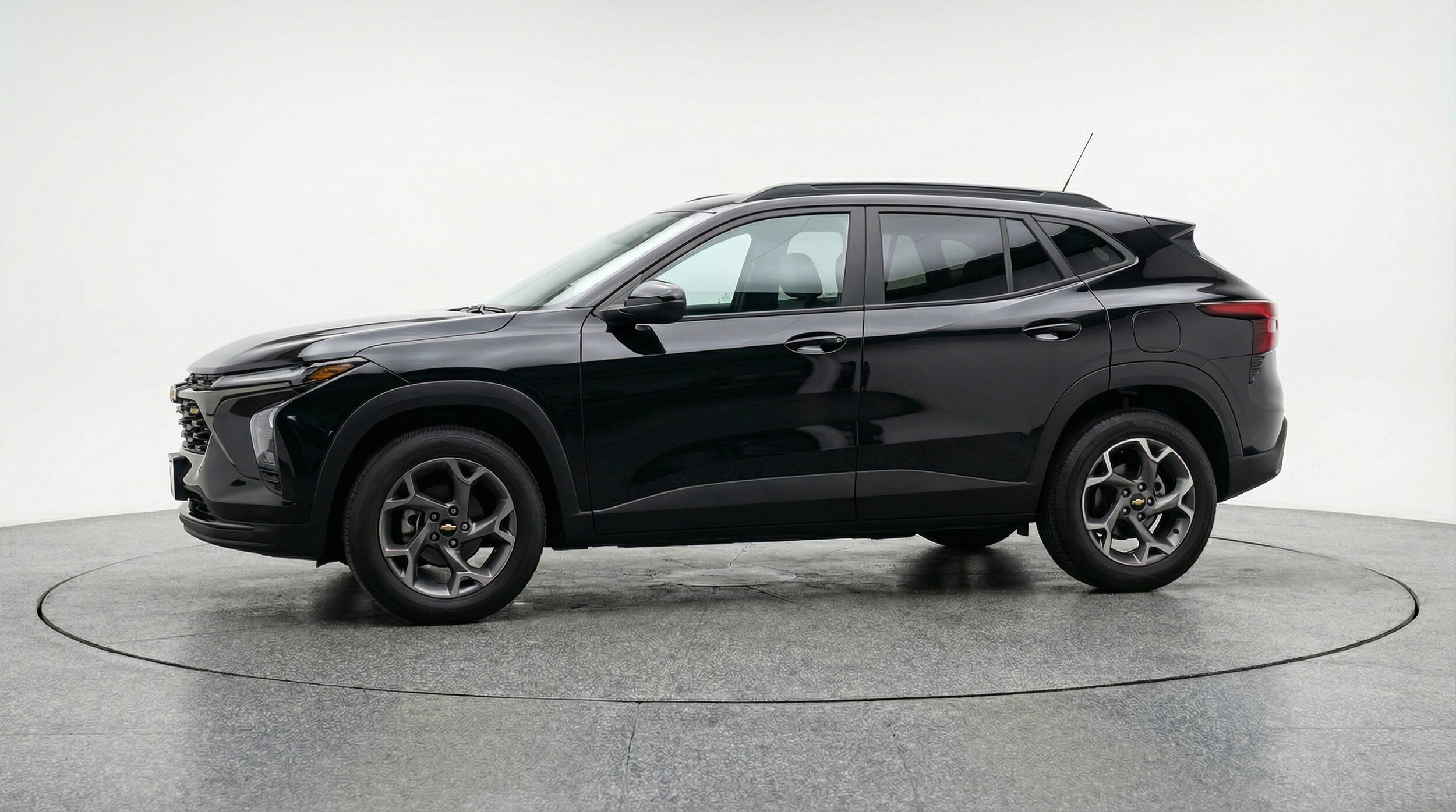 Thumbnail: 2025 Chevrolet Trax - 4