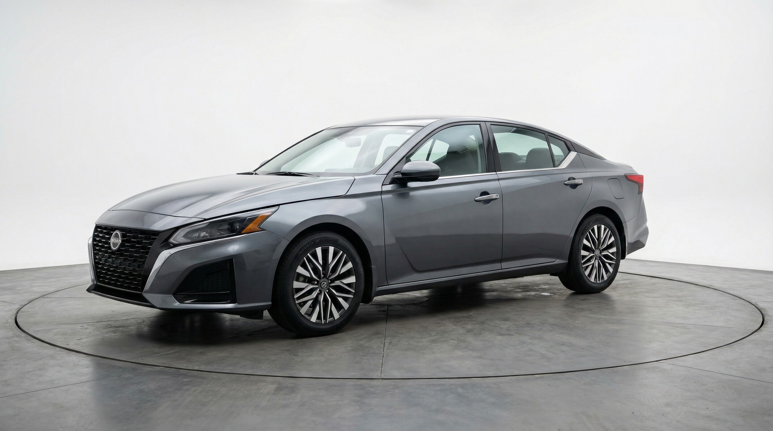 Thumbnail: 2025 Nissan Altima - 3