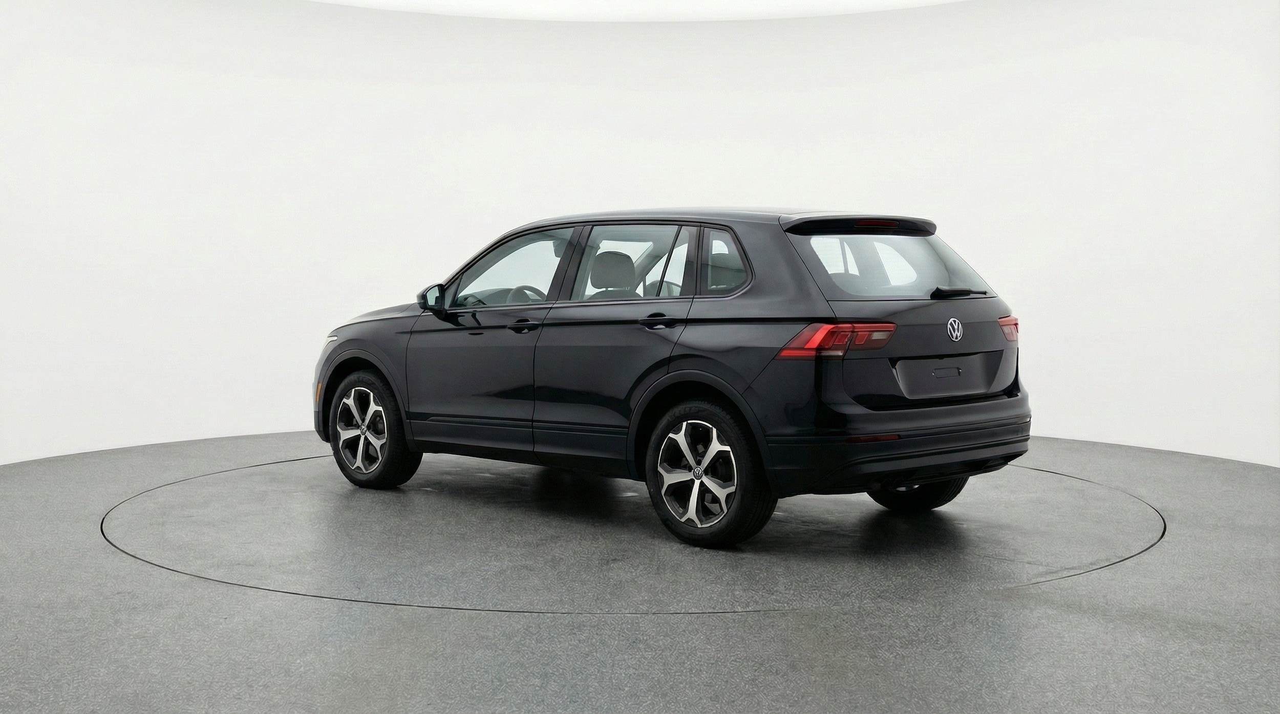 Thumbnail: 2026 Volkswagen Tiguan - 6
