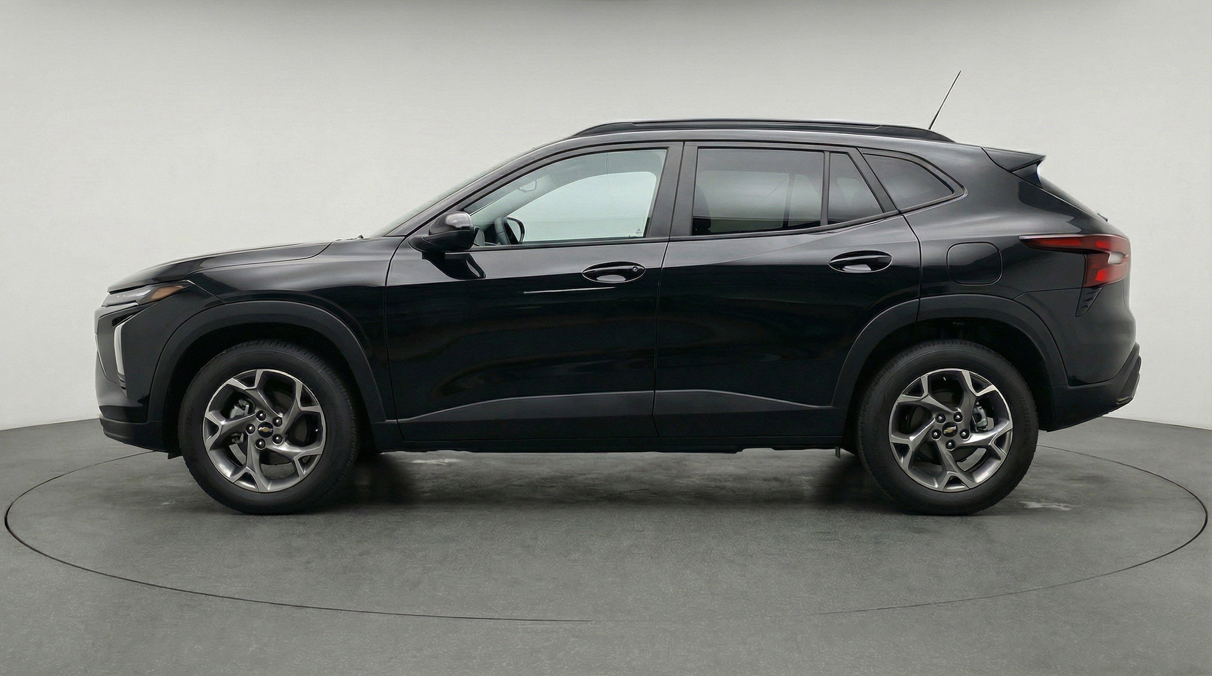 Thumbnail: 2025 Chevrolet Trax - 5