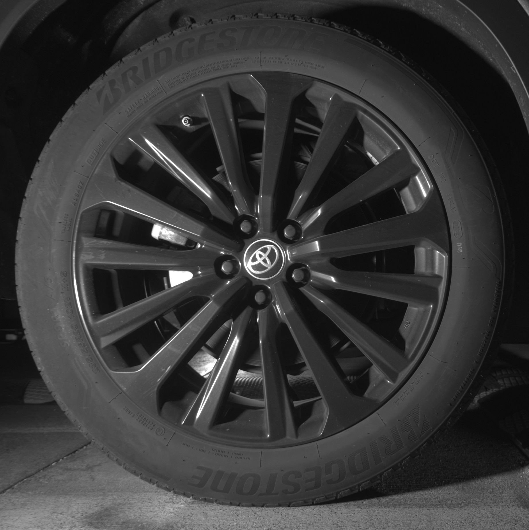 Thumbnail: 2024 Toyota Highlander - 15