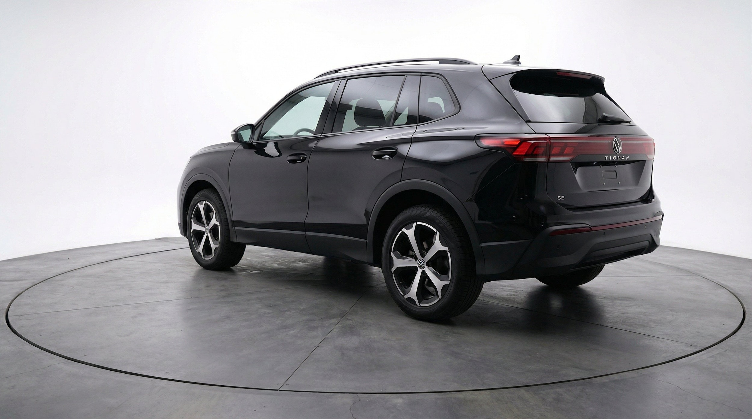 Thumbnail: 2026 Volkswagen Tiguan - 6