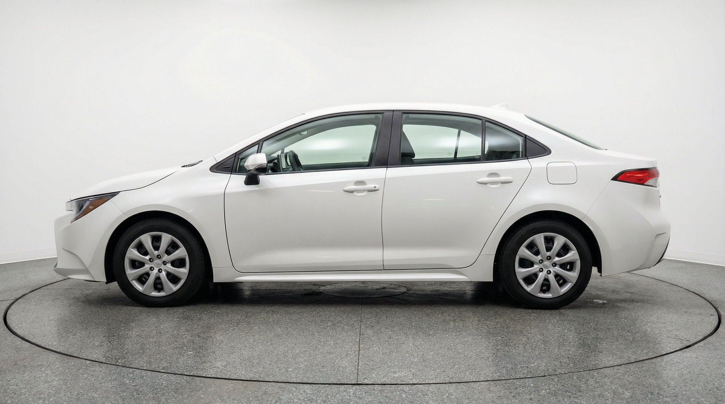 Thumbnail: 2025 Toyota Corolla - 5