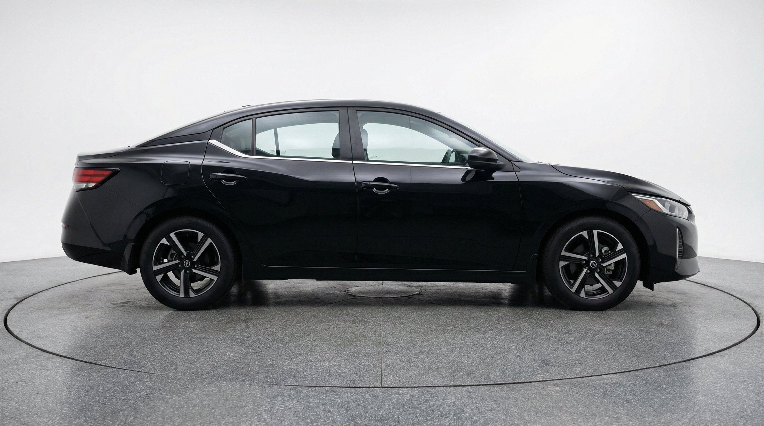 Thumbnail: 2025 Nissan Sentra - 11