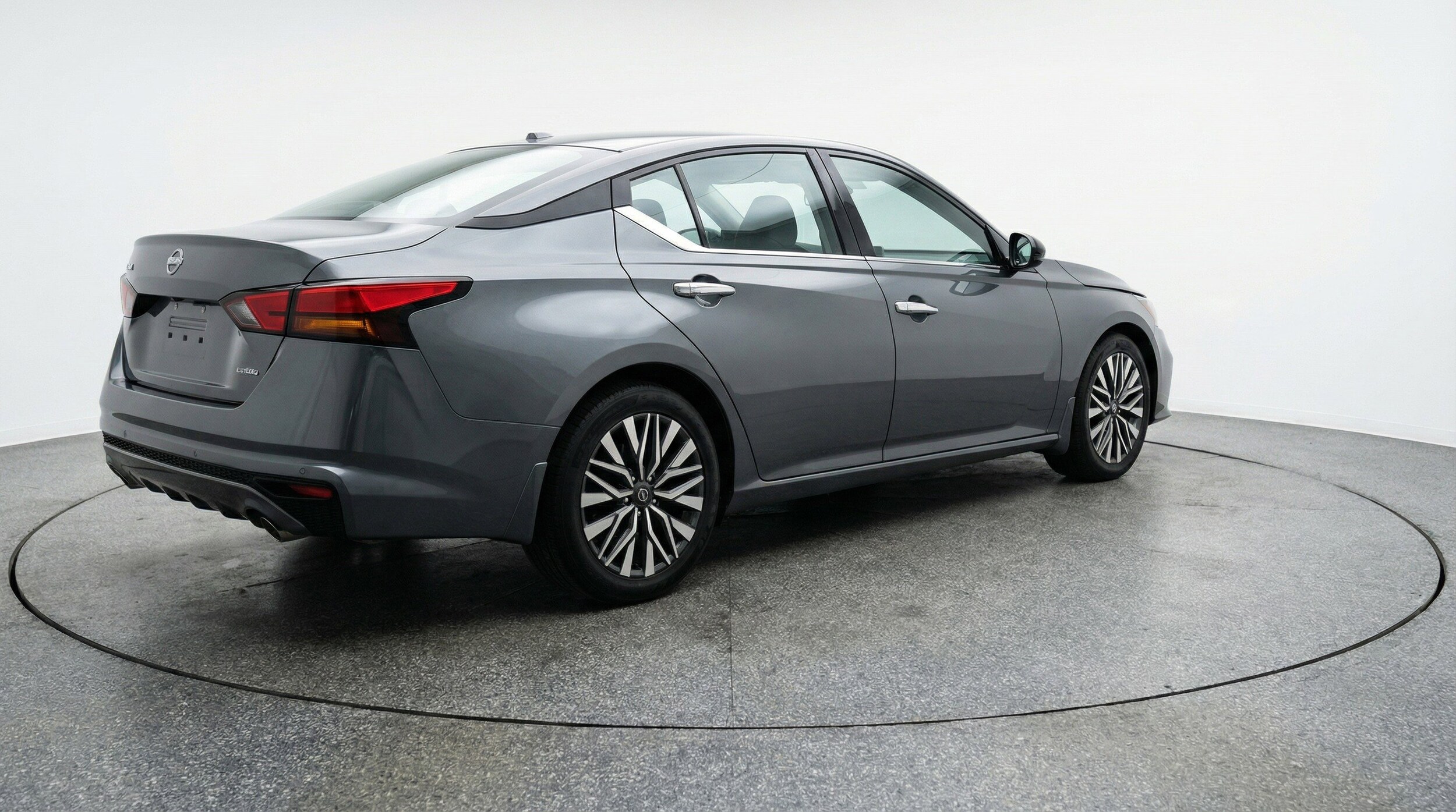 Thumbnail: 2025 Nissan Altima - 9