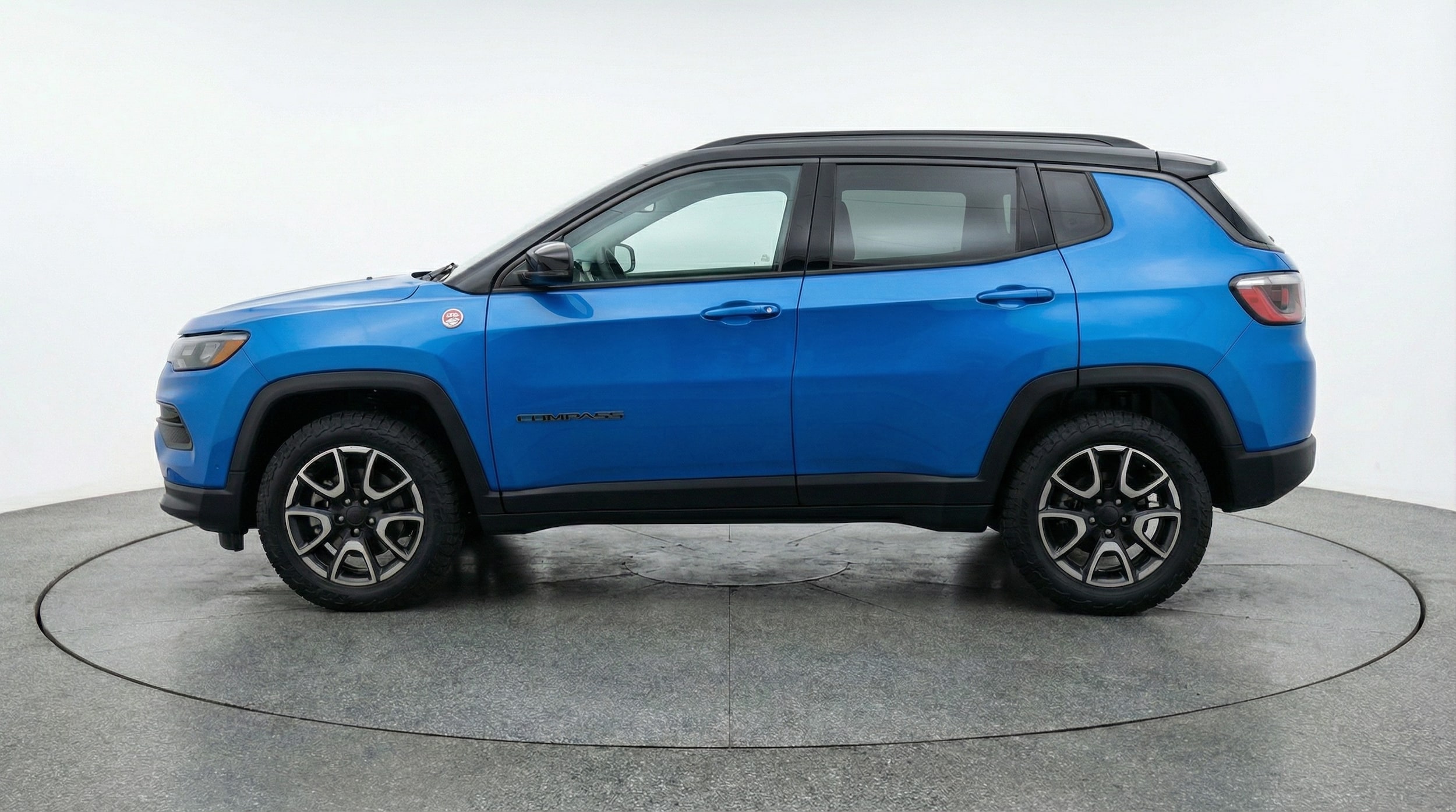 Thumbnail: 2025 Jeep Compass - 4