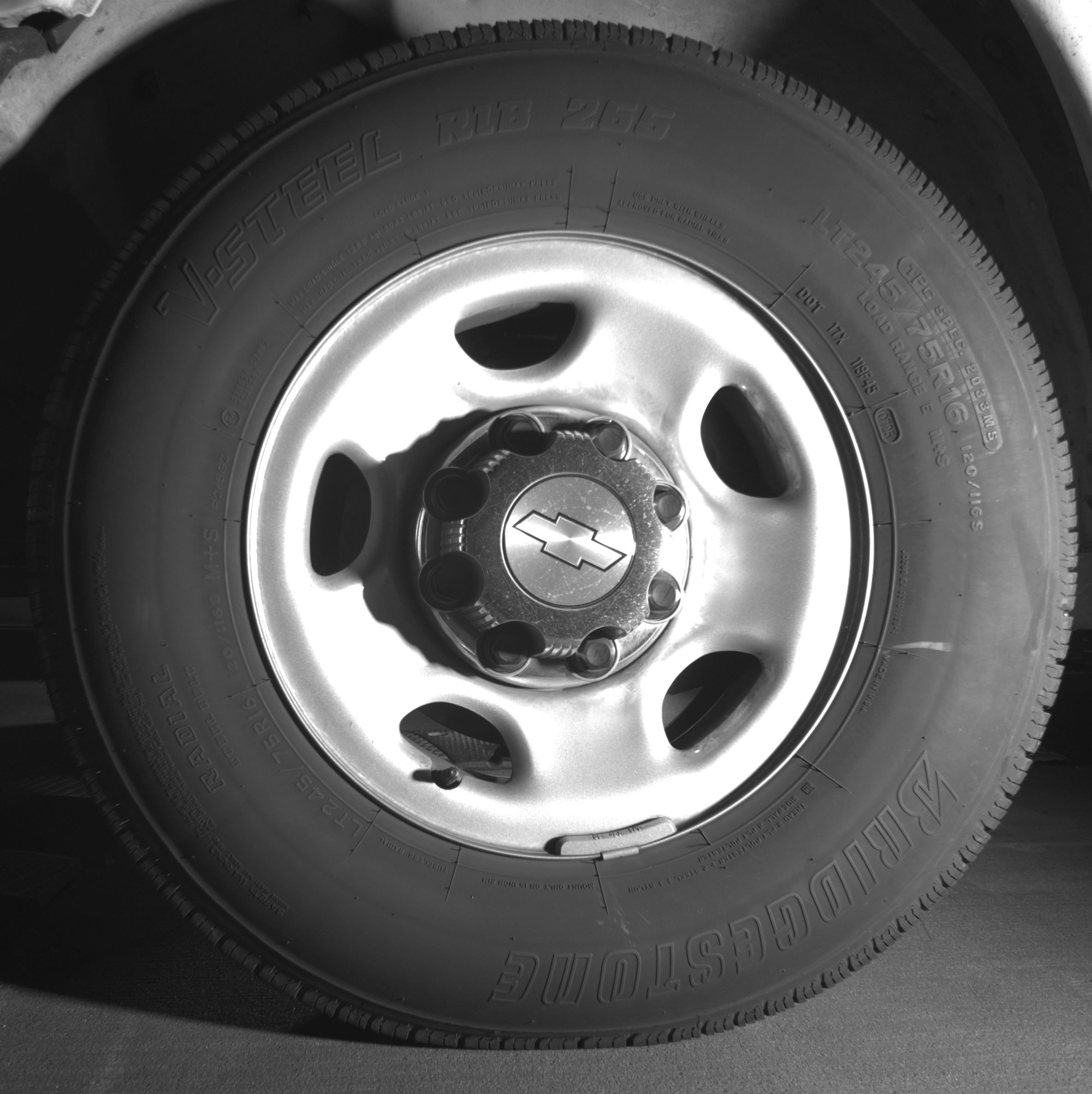 Thumbnail: 2025 Chevrolet Express - 12