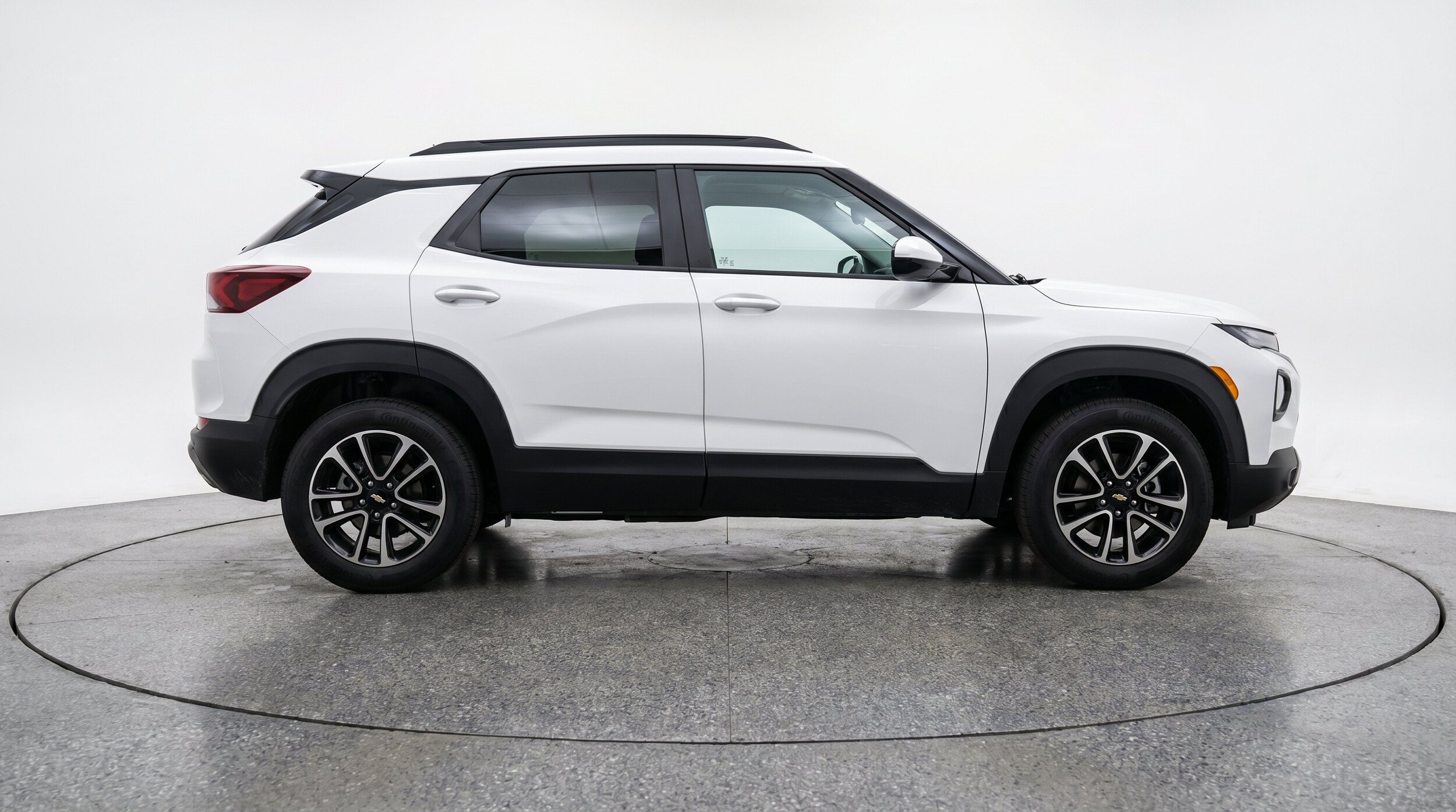 Thumbnail: 2025 Chevrolet TrailBlazer - 11