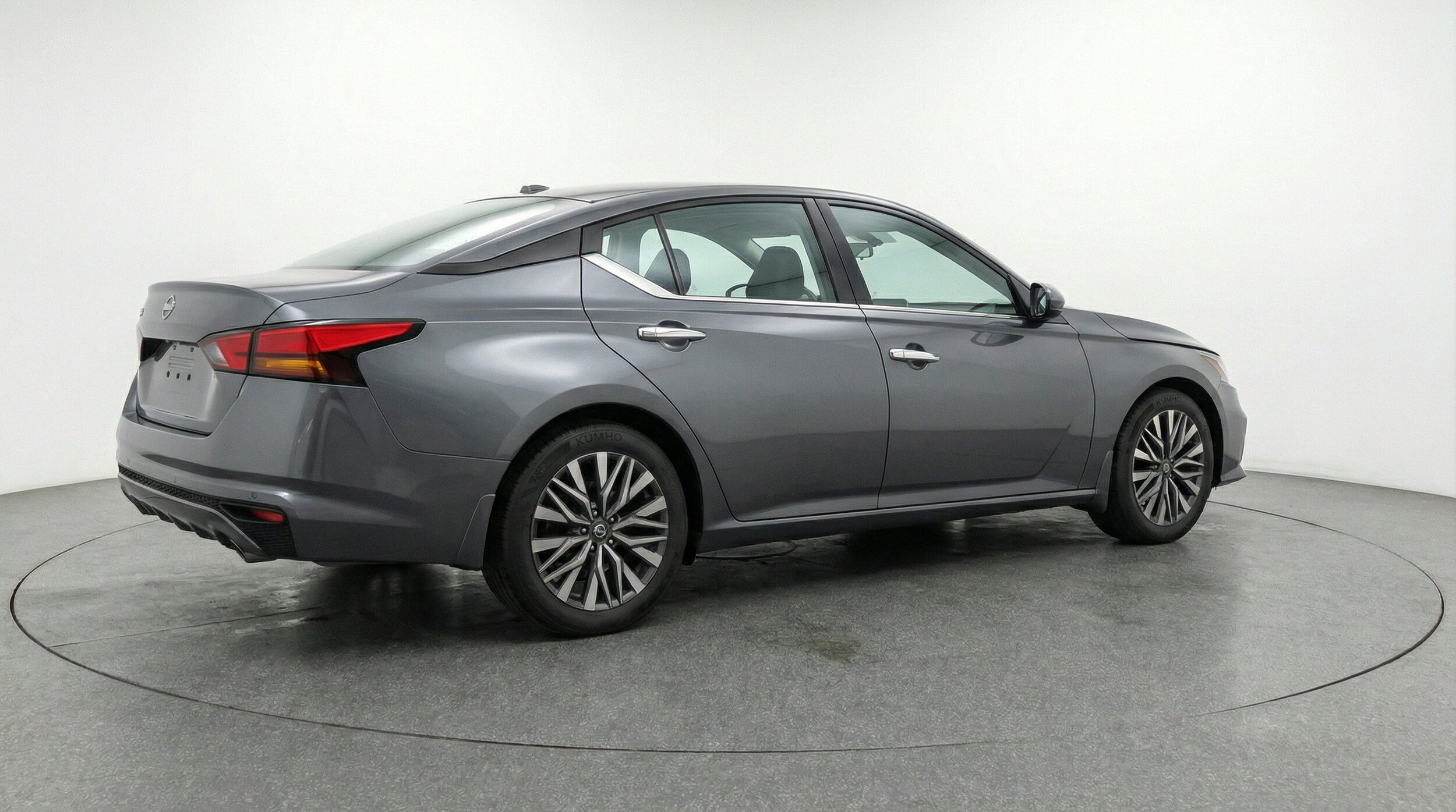 Thumbnail: 2025 Nissan Altima - 9
