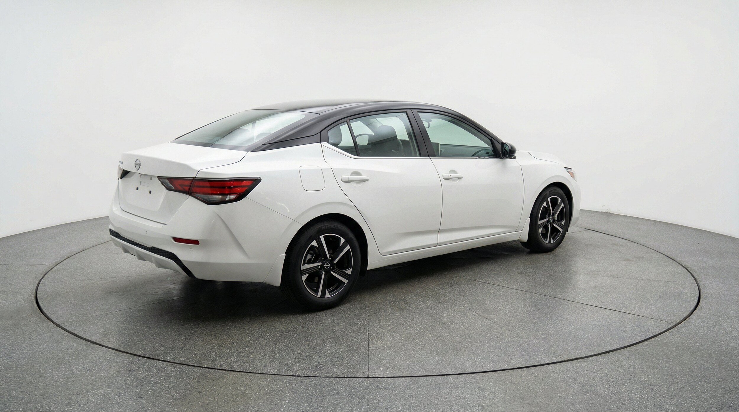 Thumbnail: 2025 Nissan Sentra - 9