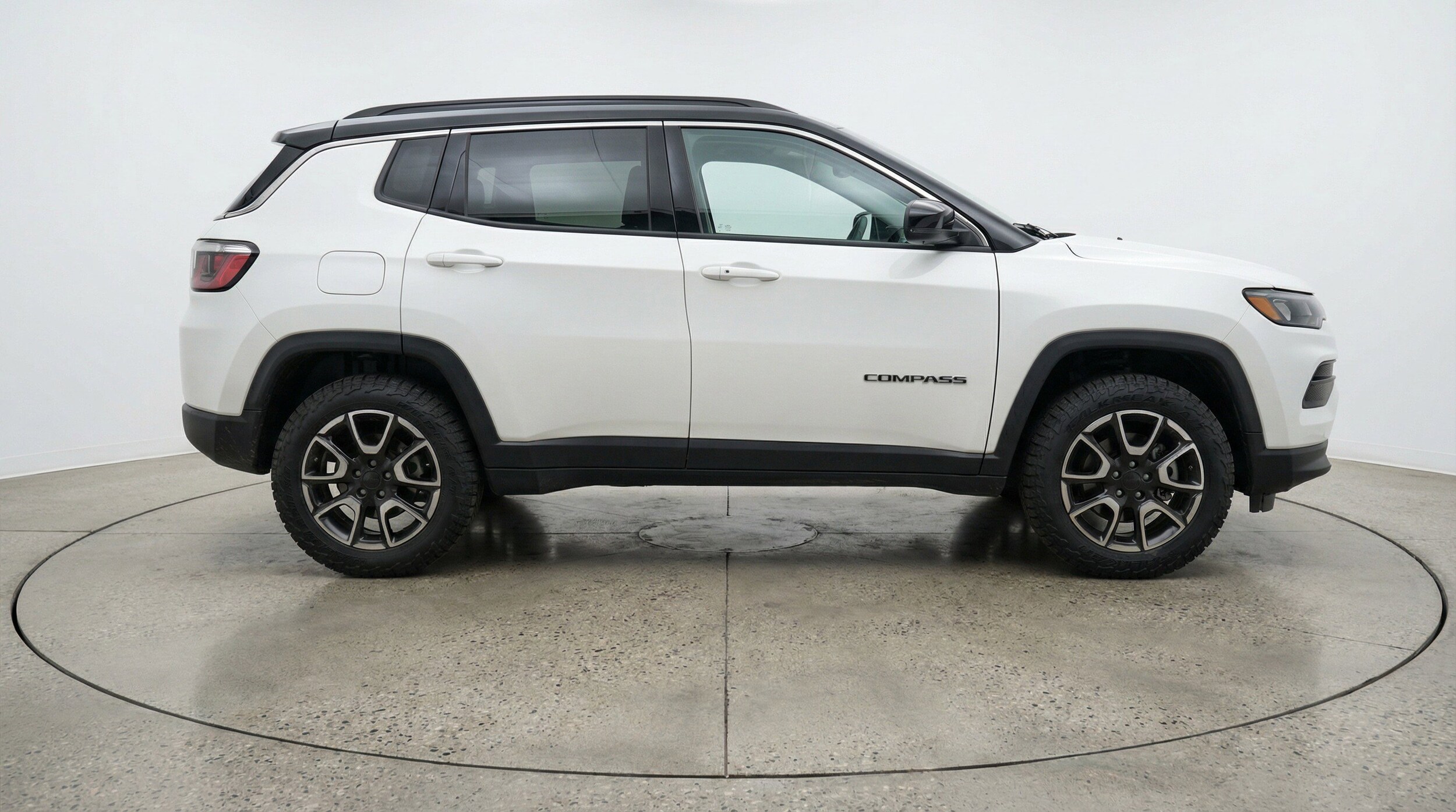 Thumbnail: 2025 Jeep Compass - 11
