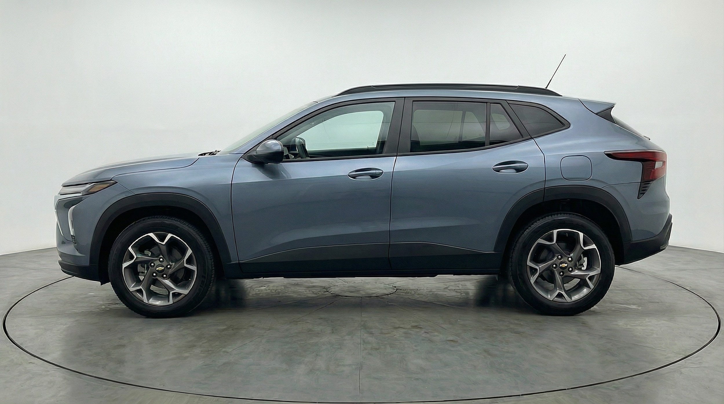 Thumbnail: 2025 Chevrolet Trax - 4