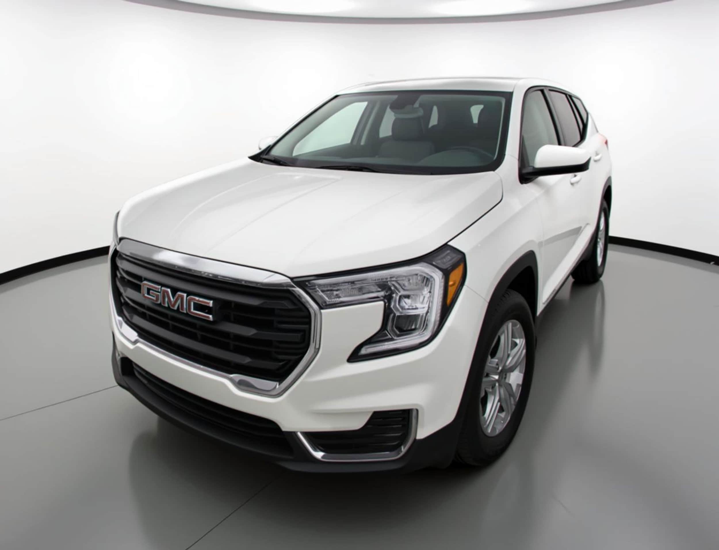 Thumbnail: 2024 GMC Terrain - 3