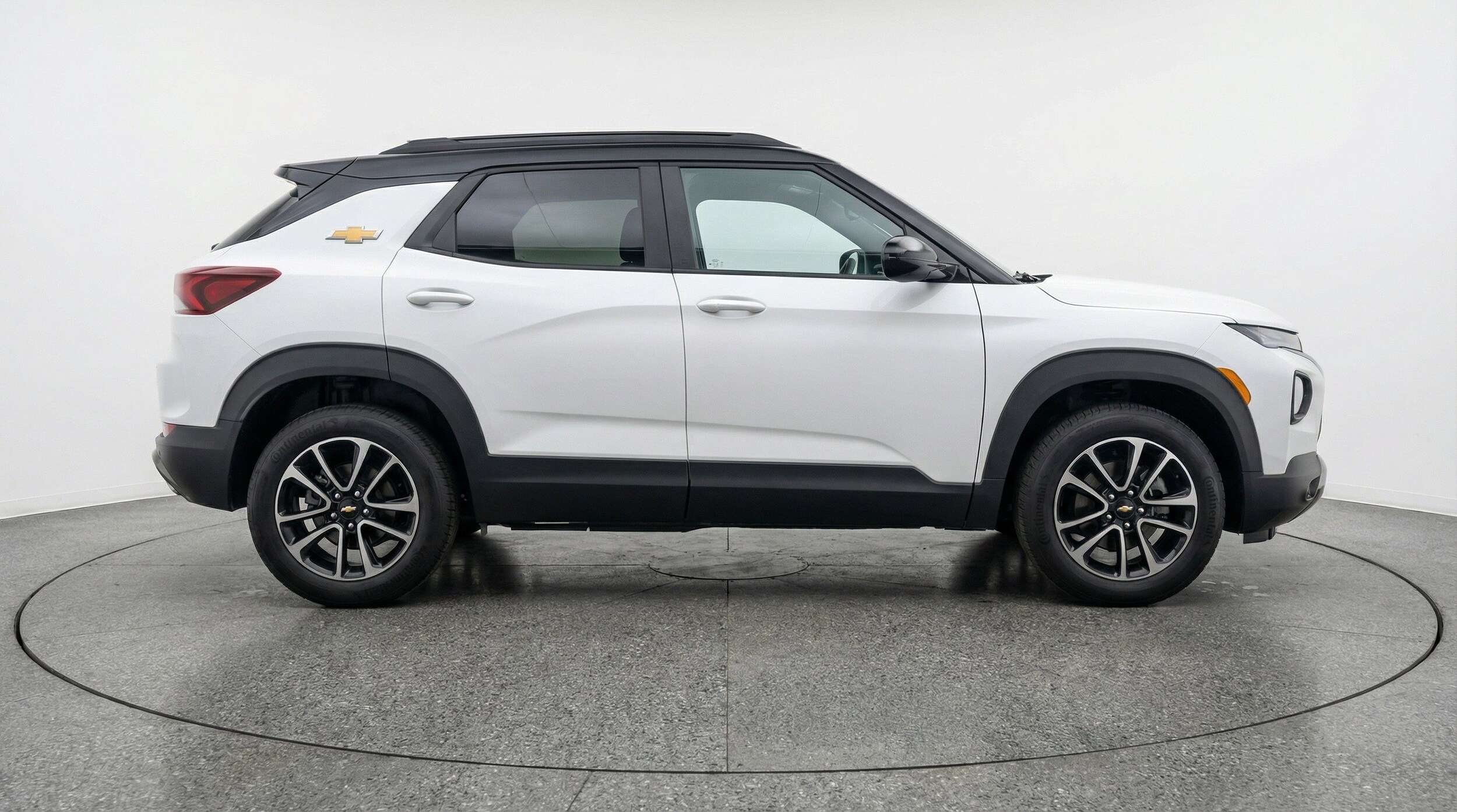 Thumbnail: 2025 Chevrolet TrailBlazer - 11
