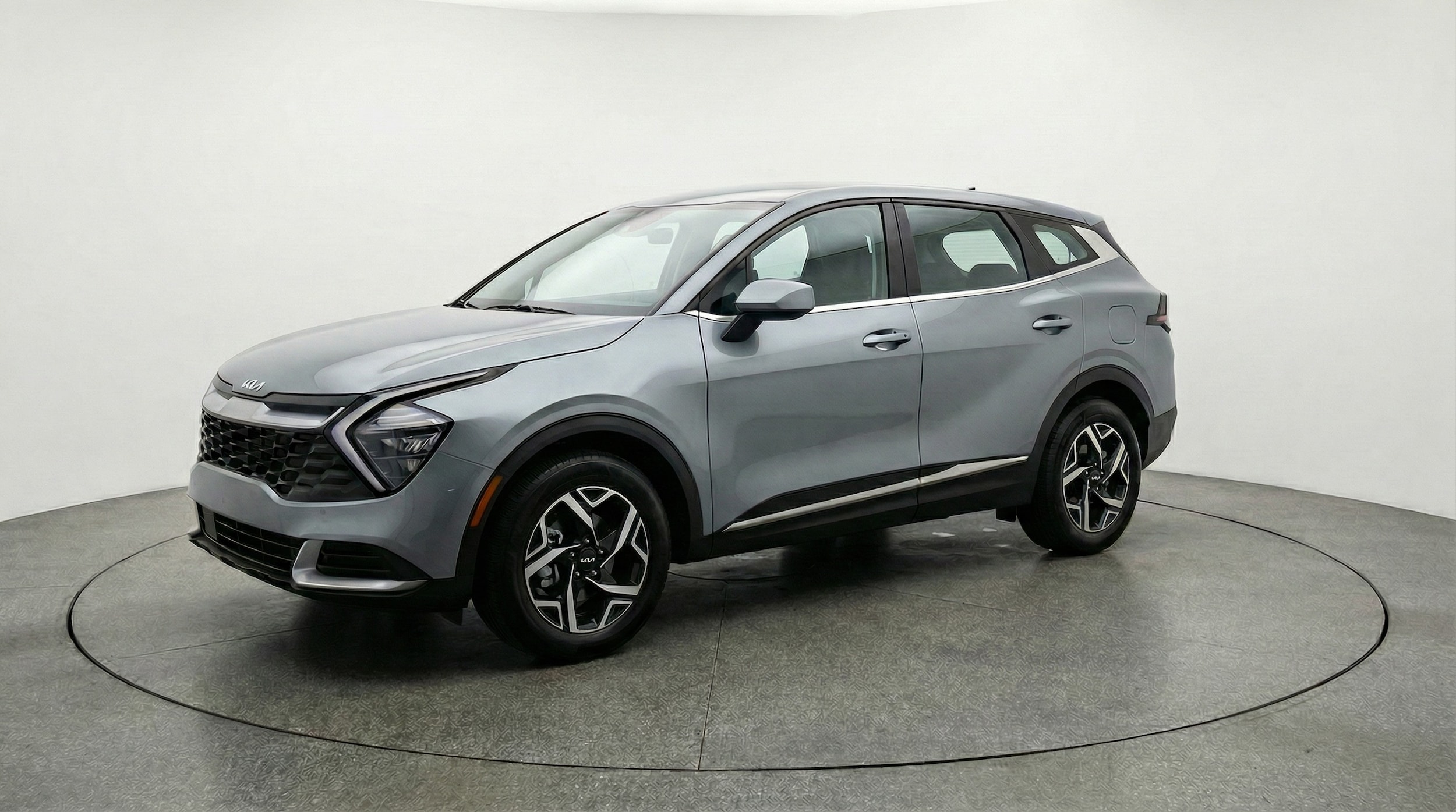 Thumbnail: 2025 Kia Sportage - 3