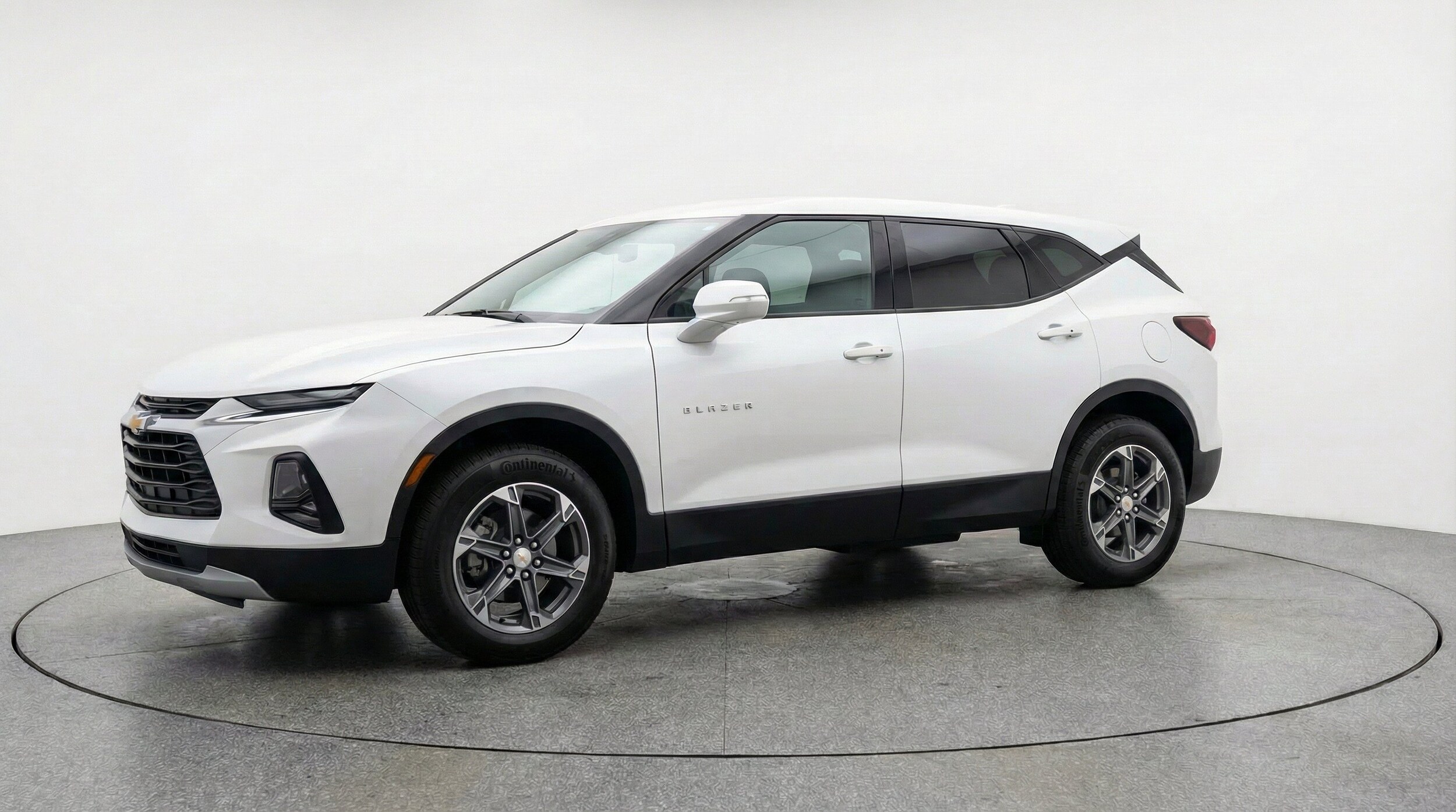 Thumbnail: 2025 Chevrolet Blazer - 3