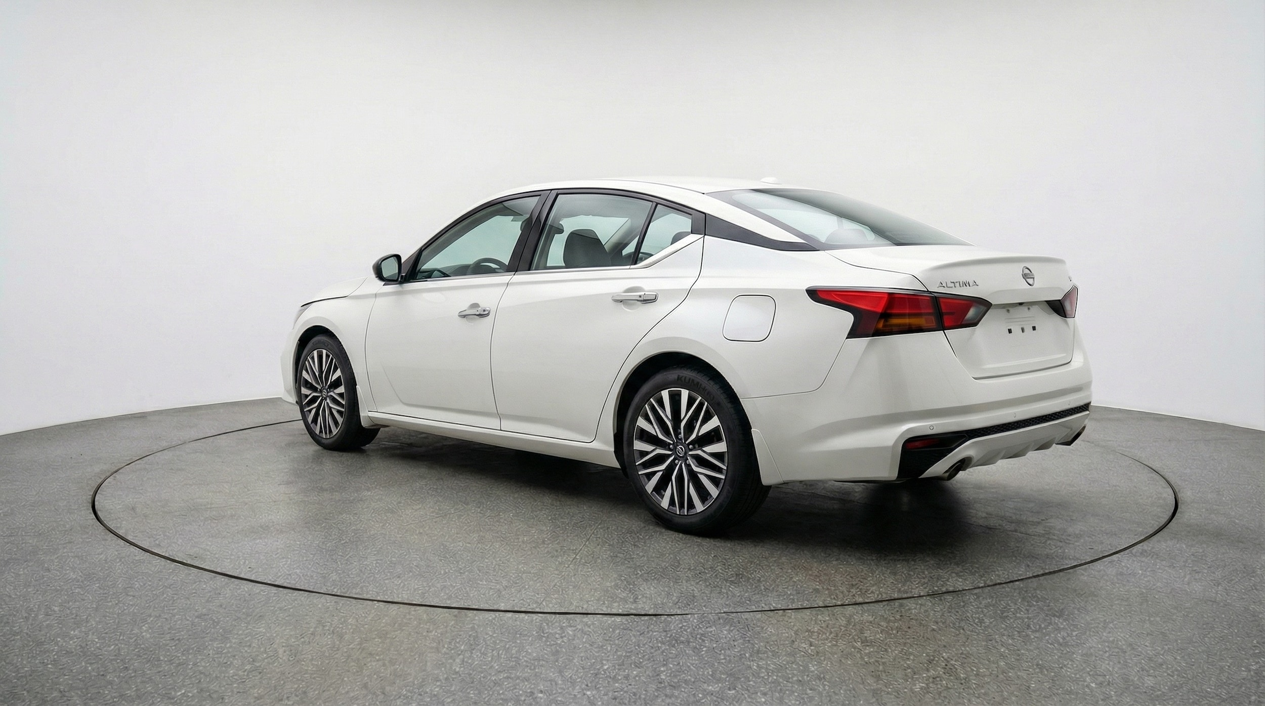 Thumbnail: 2025 Nissan Altima - 5