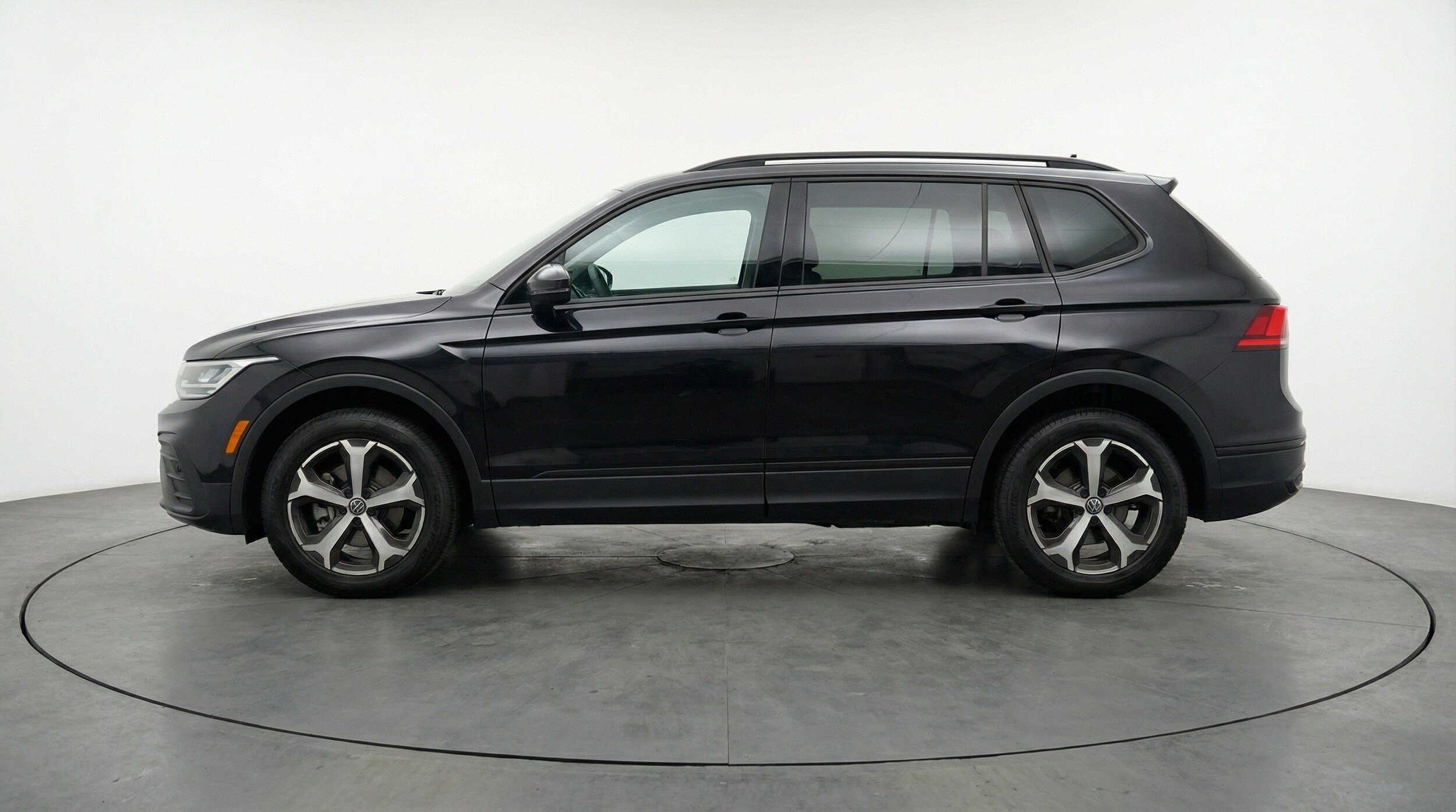 Thumbnail: 2026 Volkswagen Tiguan - 5