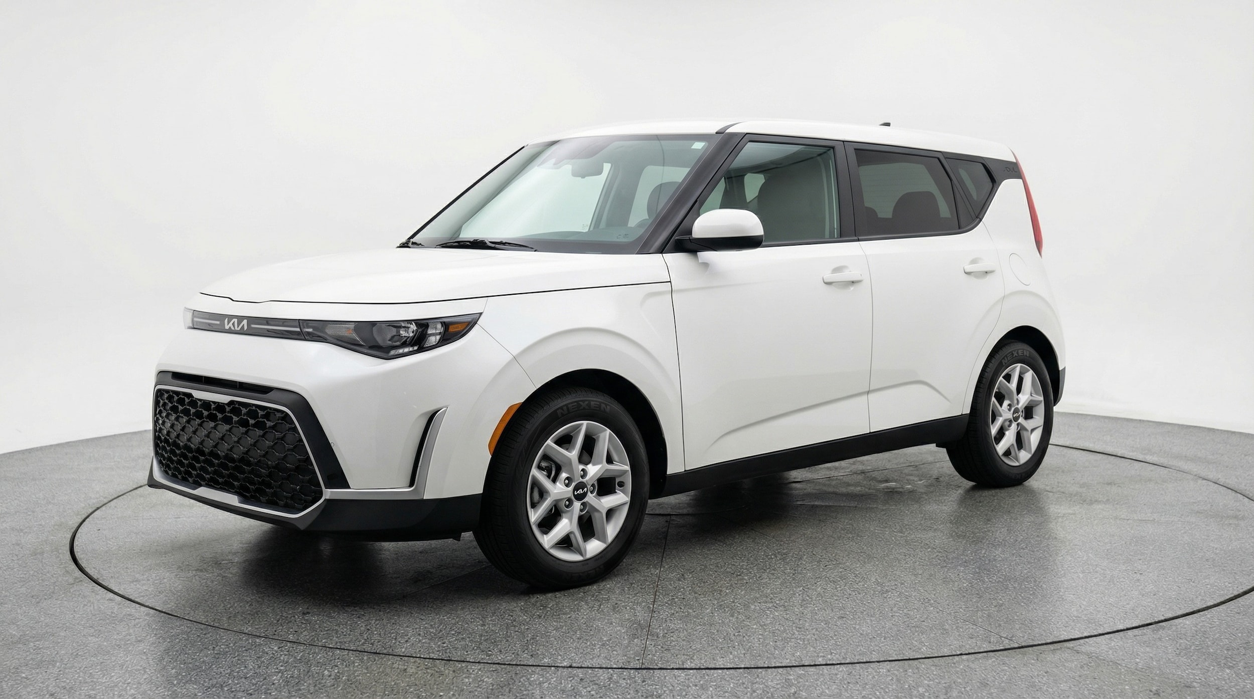 Thumbnail: 2025 Kia Soul - 3