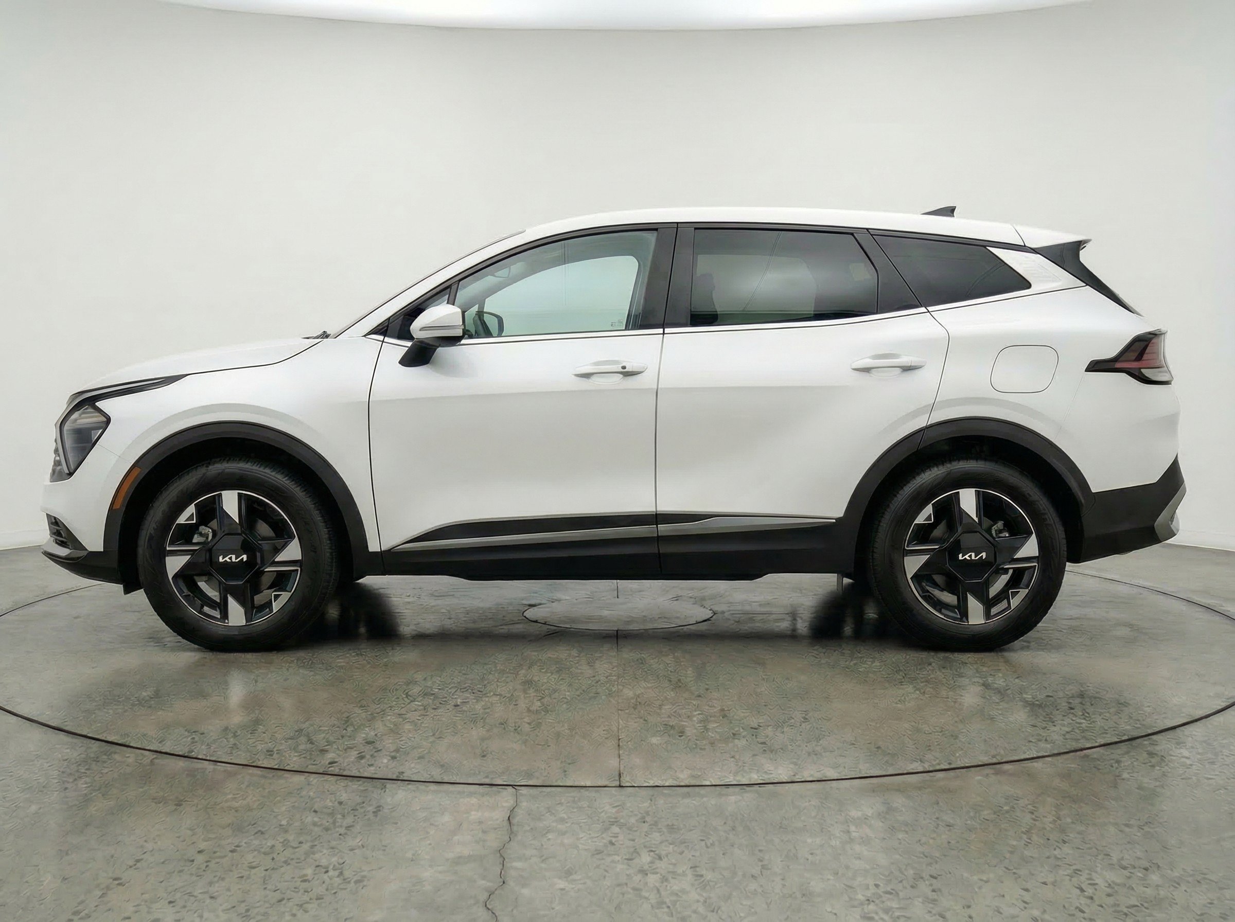 Thumbnail: 2026 Kia Sportage - 5