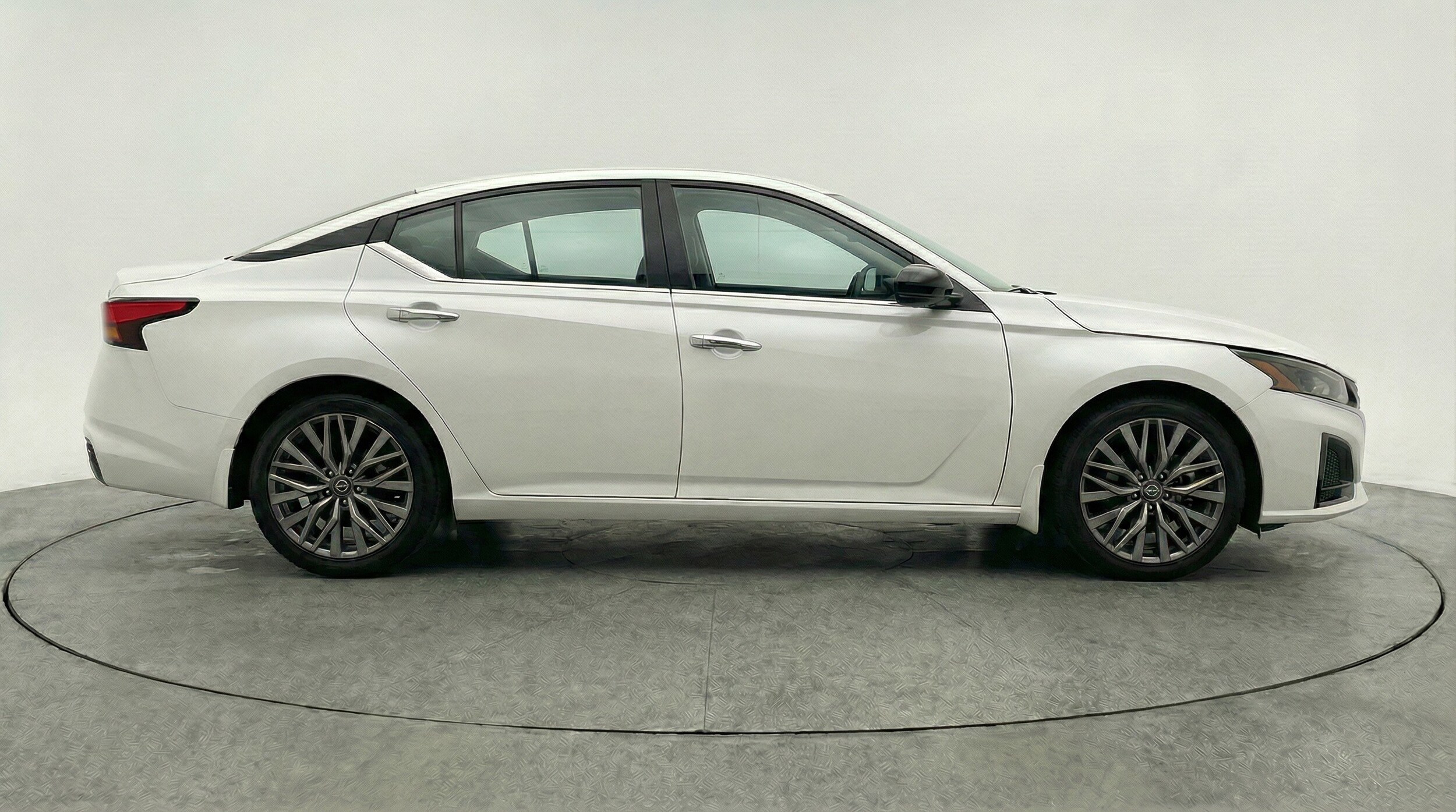 Thumbnail: 2025 Nissan Altima - 11