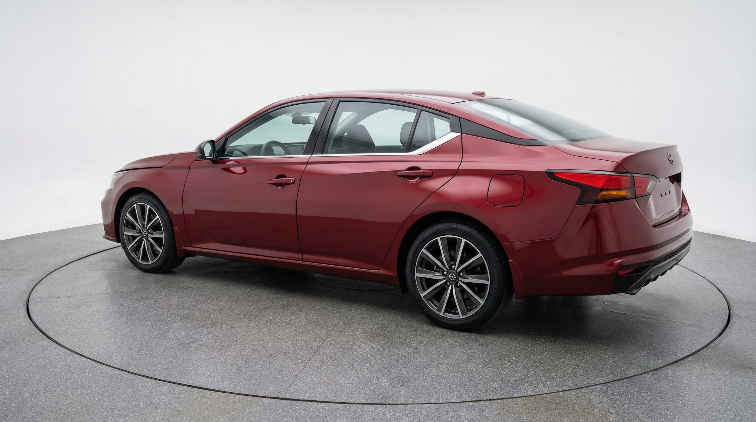 Thumbnail: 2025 Nissan Altima - 5