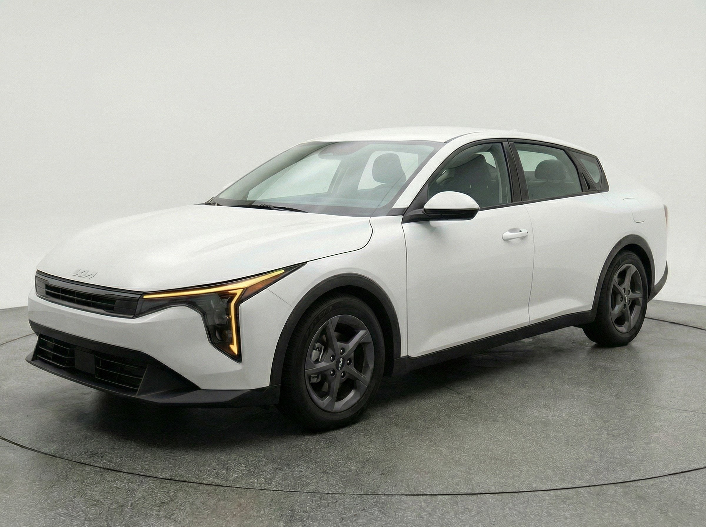 Thumbnail: 2025 Kia K4 - 3