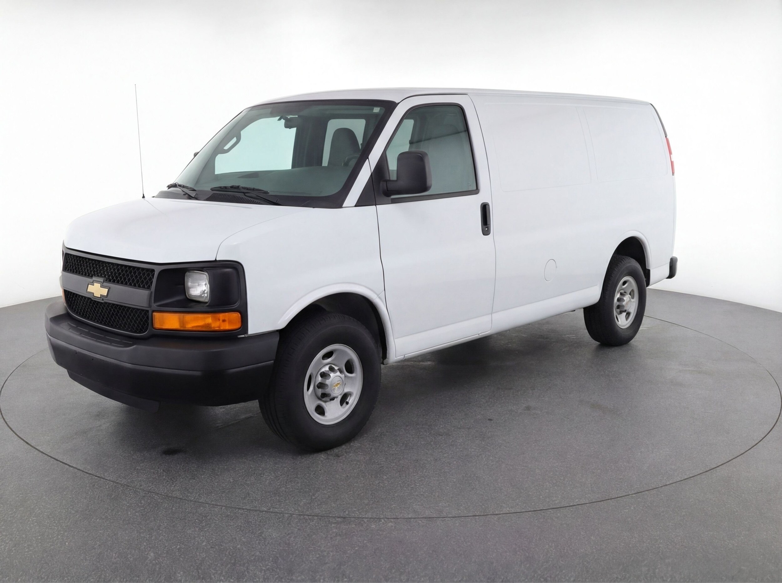 Thumbnail: 2025 Chevrolet Express - 3