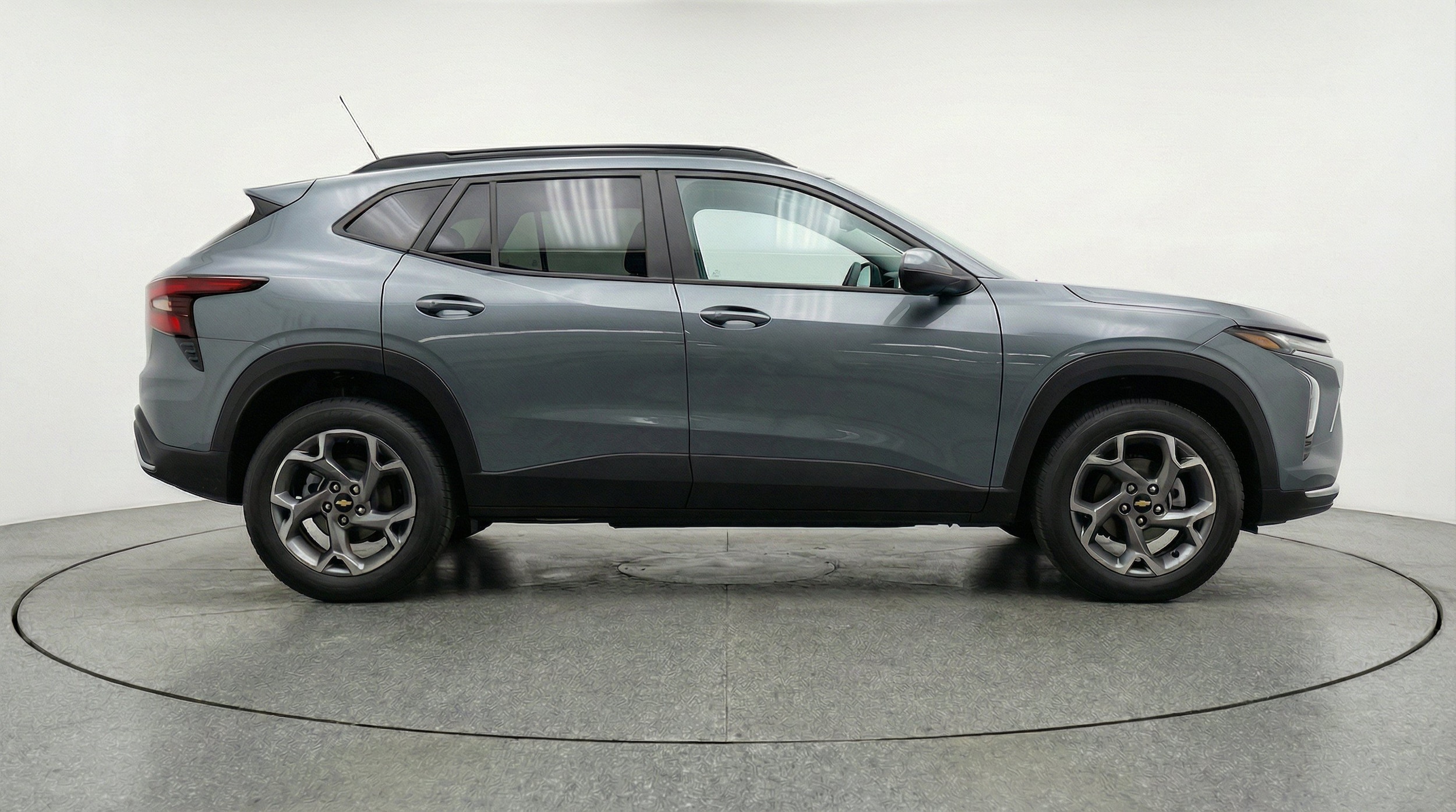 Thumbnail: 2025 Chevrolet Trax - 11