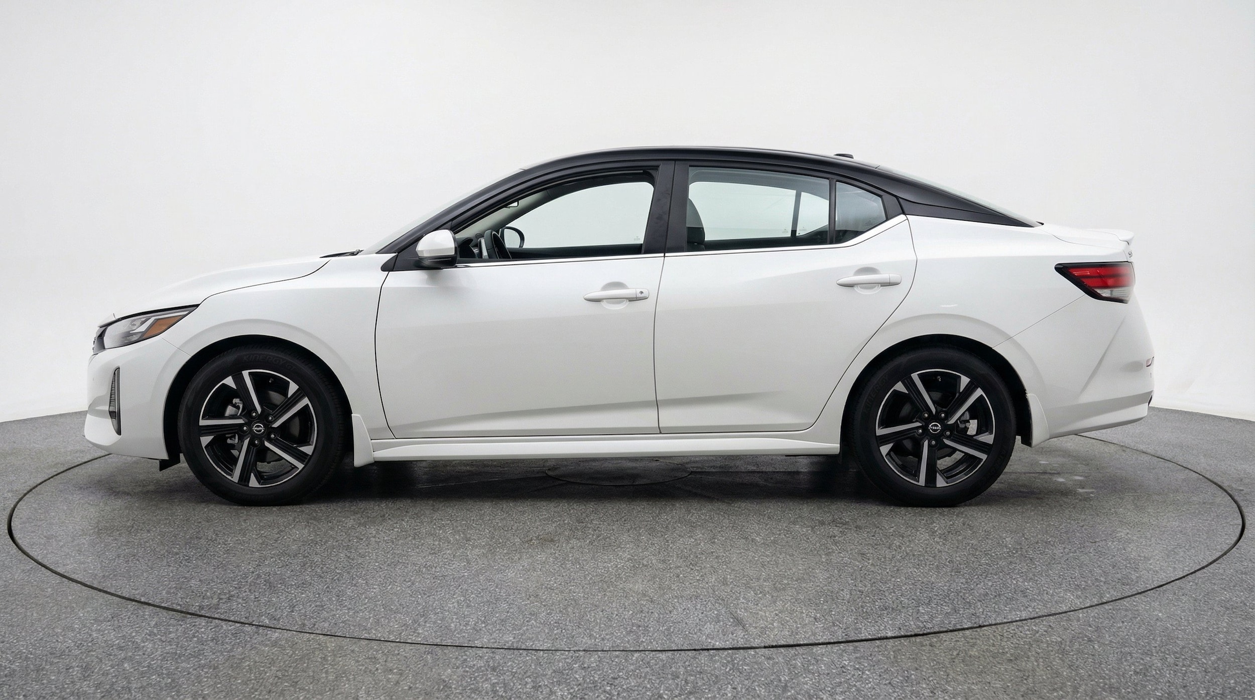 Thumbnail: 2025 Nissan Sentra - 5