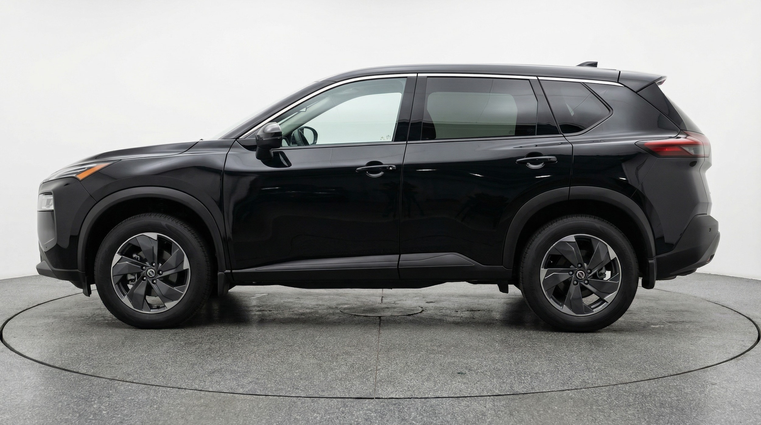 Thumbnail: 2025 Nissan Rogue - 4