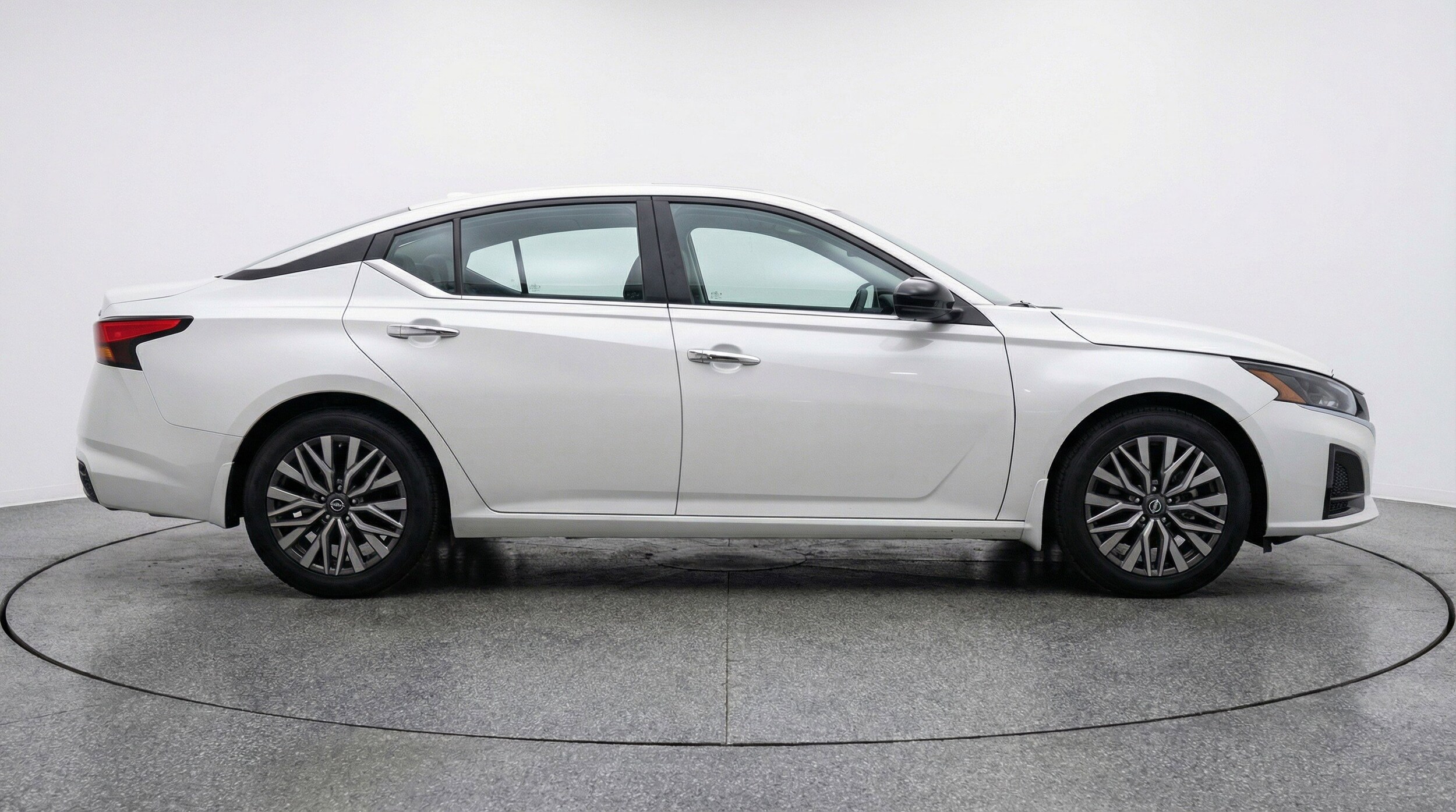 Thumbnail: 2025 Nissan Altima - 11