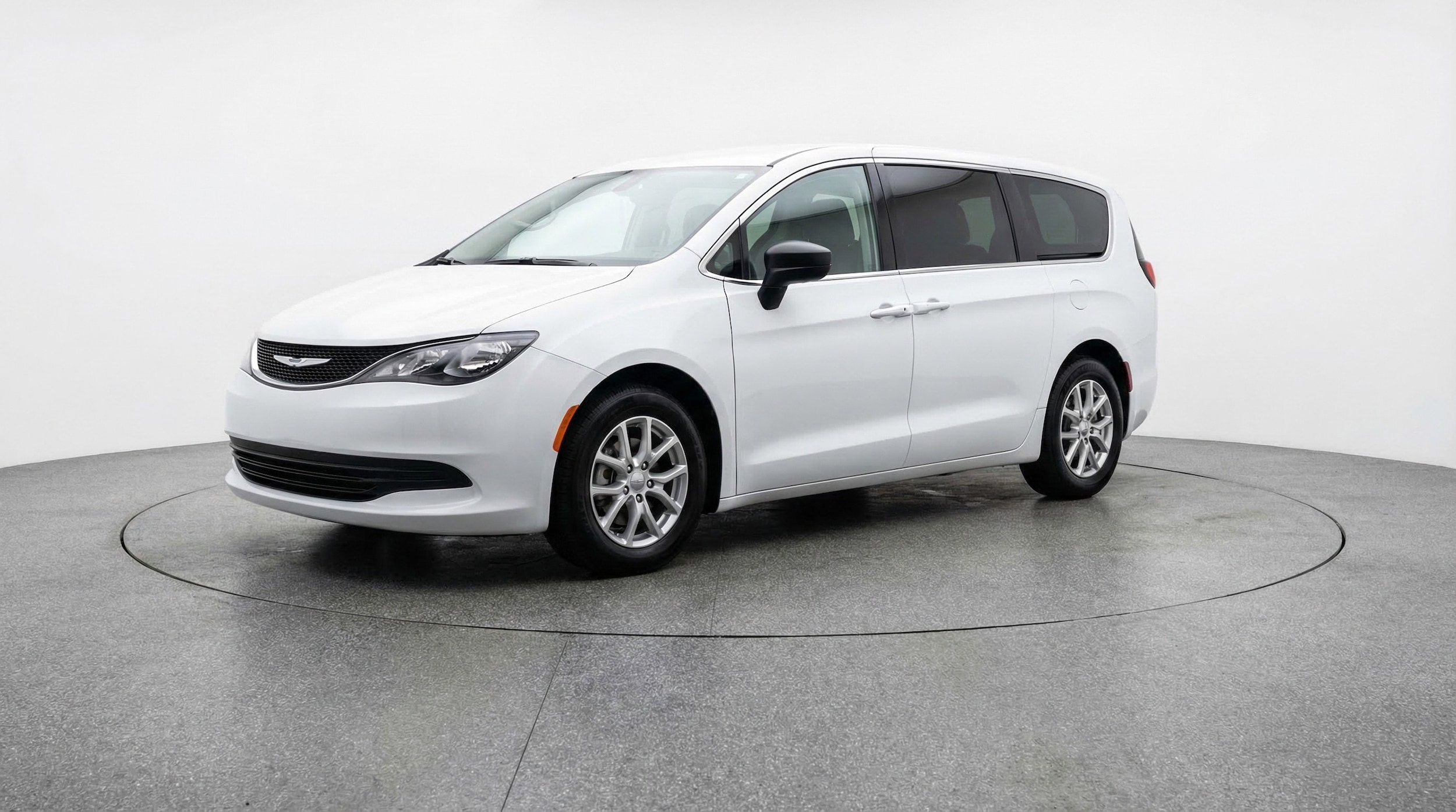 Thumbnail: 2024 Chrysler Voyager - 3