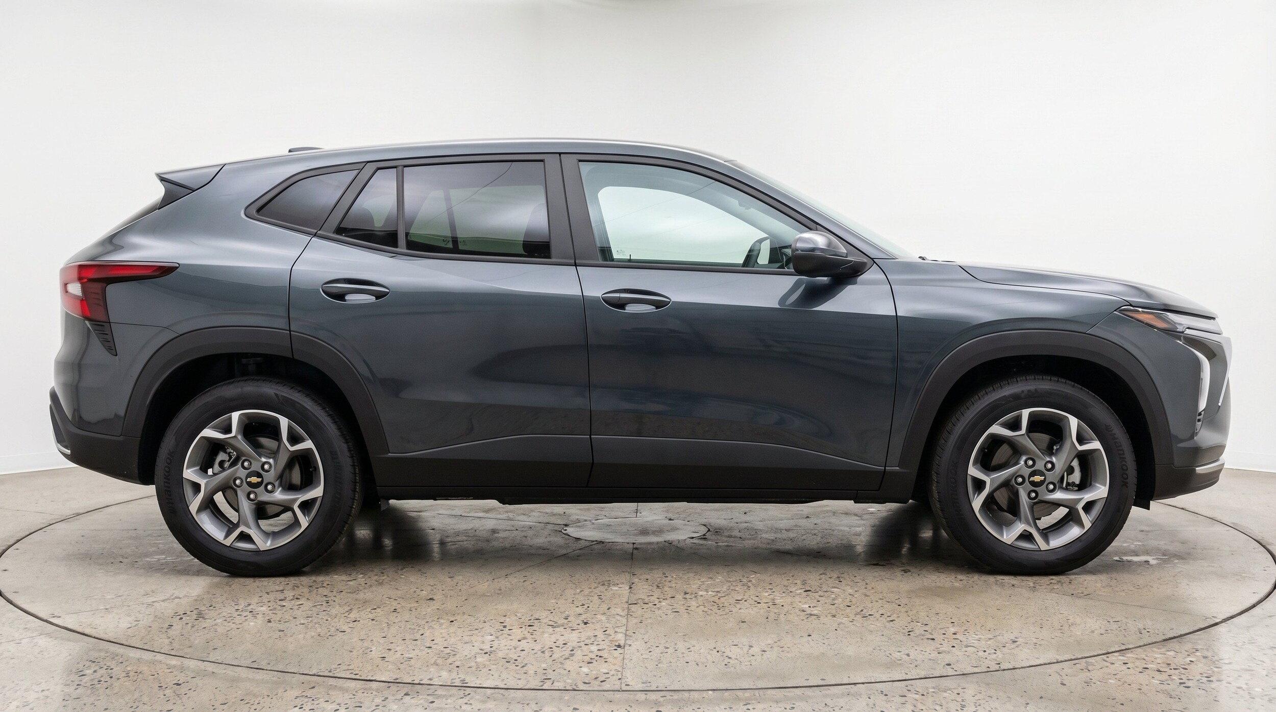 Thumbnail: 2025 Chevrolet Trax - 11